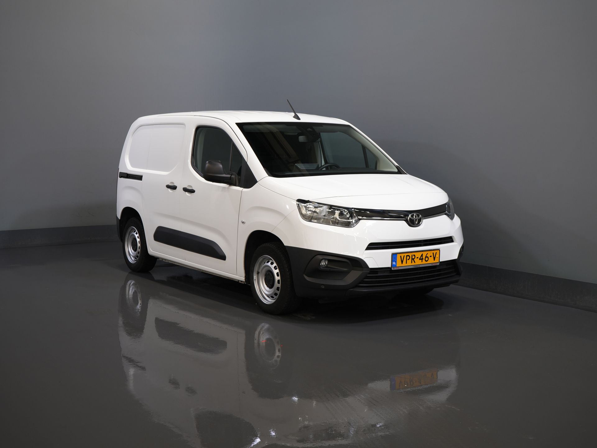 Toyota PROACE CITY Van 1.5 D-4D BPM GRATIS! NL Car/ Carplay/ Kamera/ Cruise/ PDC/ Airco/ Hak holowniczy