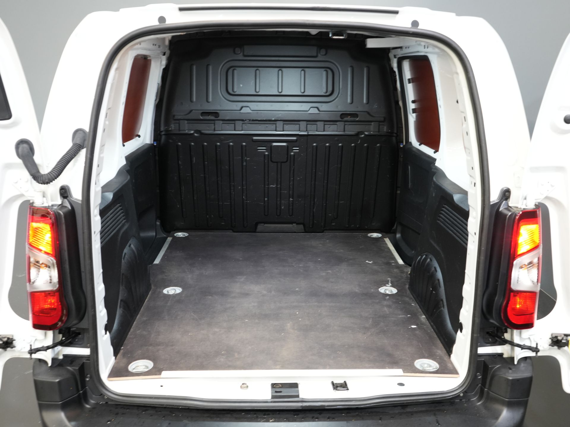 Toyota PROACE CITY Van 1.5 D-4D BPM GRATIS! NL Car/ Carplay/ Kamera/ Cruise/ PDC/ Airco/ Hak holowniczy