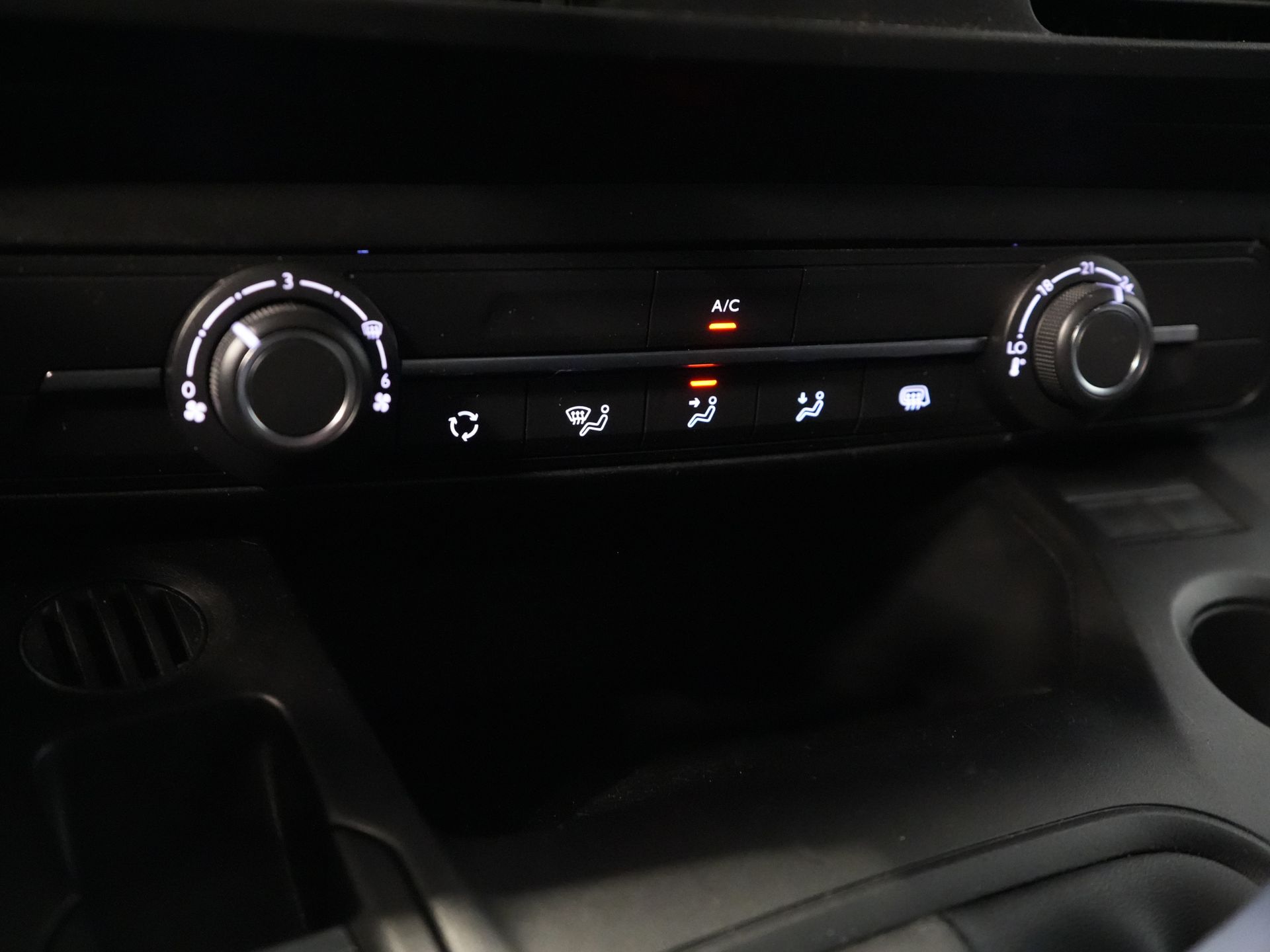 Toyota PROACE CITY Van 1.5 D-4D BPM GRATIS! NL Car/ Carplay/ Kamera/ Cruise/ PDC/ Airco/ Hak holowniczy