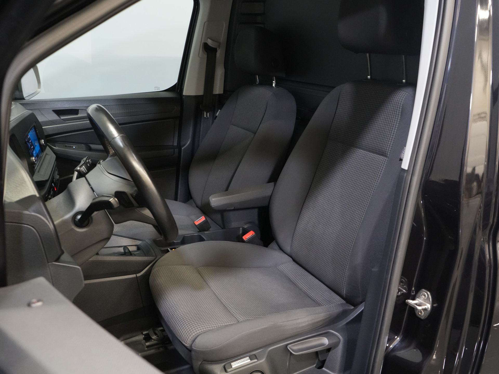 Volkswagen Caddy Cargo Maxi Bestelbus 2.0 TDI 125 pk DSG Aut. Standkachel/ Stoelverw./ Carplay/ Airco/ Dakdragers/ Cruise/ PDC/ Trekhaak