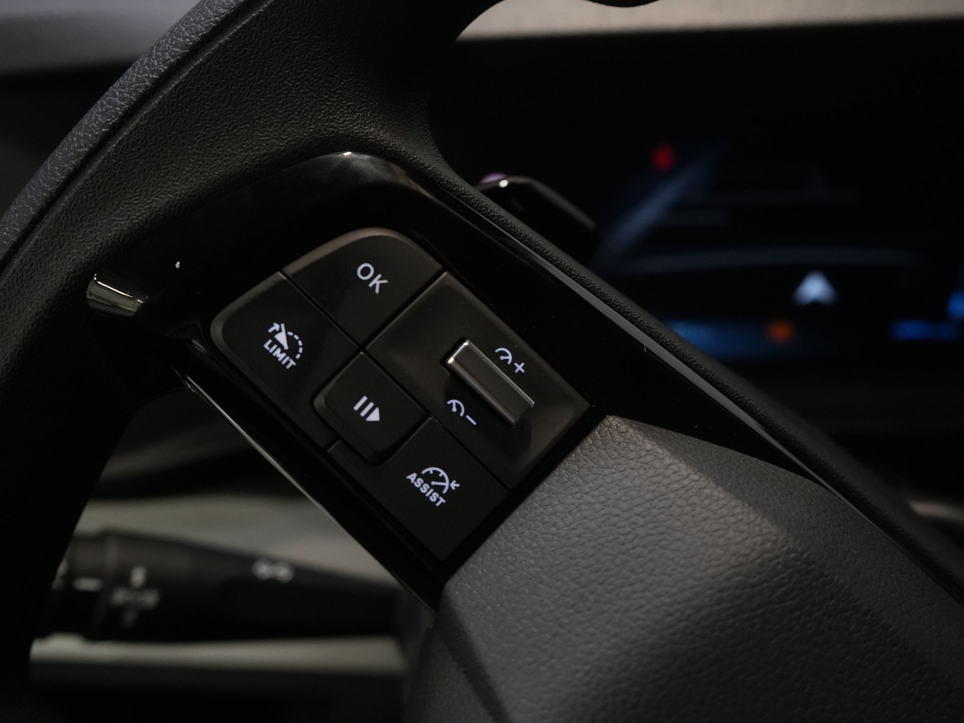 Peugeot Expert Van 2.0 HDi 145 hp Aut. L2 BPM FREE! LED/ Virtuelles Cockpit/ Carplay/ Navi/ Cruise/ Kamera