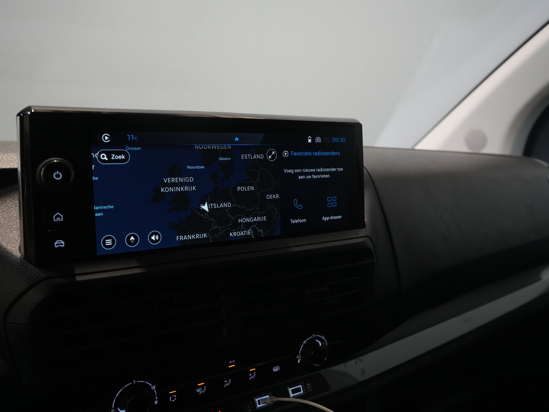 Peugeot Expert Van 2.0 HDi 145 hp Aut. L2 BPM FREE! LED/ Virtuelles Cockpit/ Carplay/ Navi/ Cruise/ Kamera