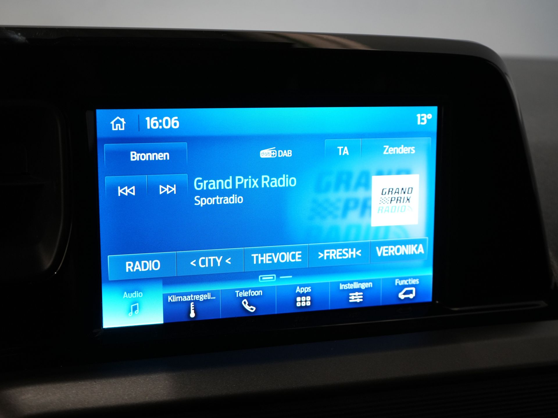 Ford Transit Courier Van 1.0 Trend 100 KM BENZYNA BPM GRATIS! Gwarancja 05-2029/ Carplay/ Virtual Cockpit/ Airco/ Cruise