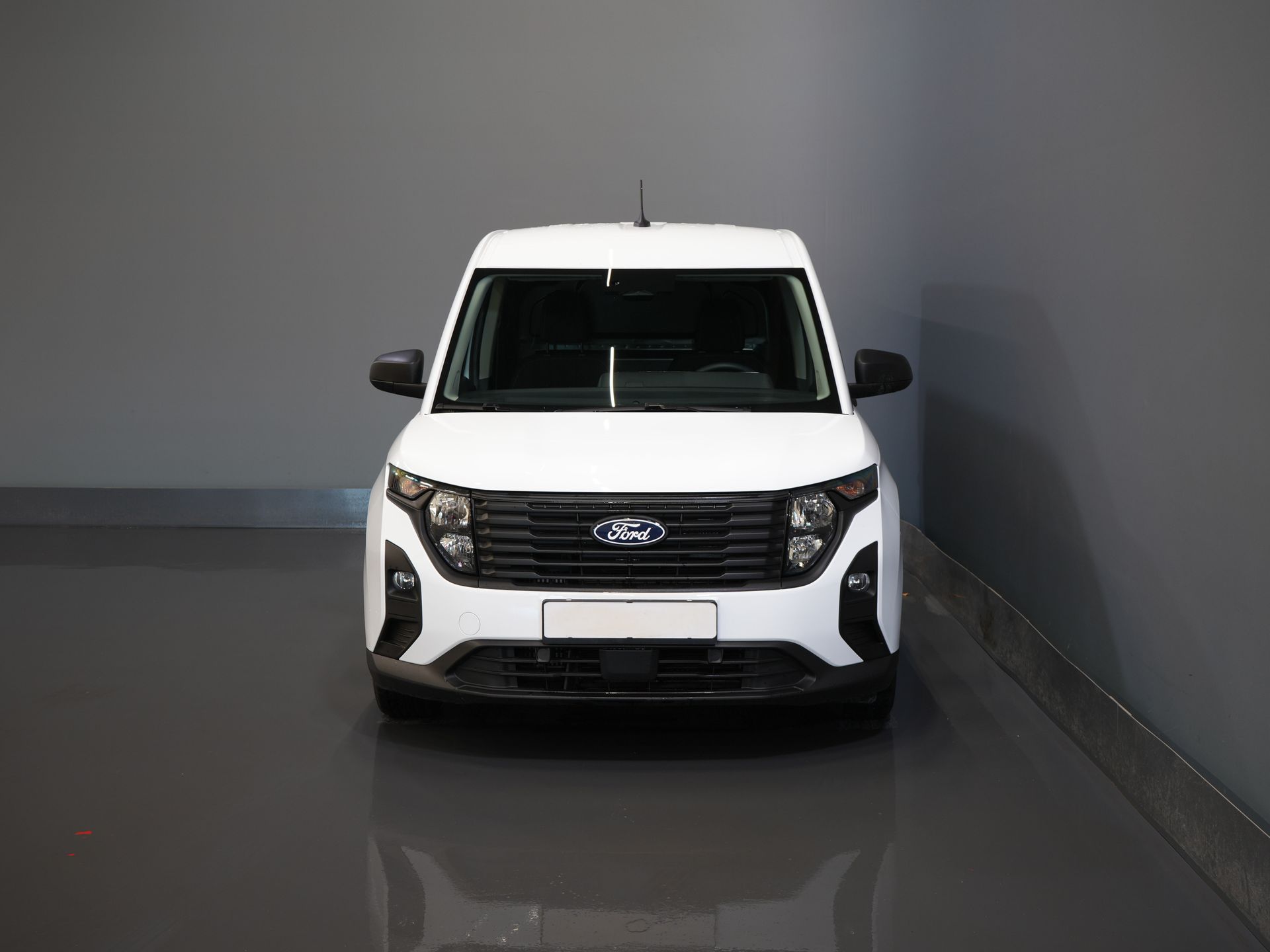 Ford Transit Courier Van 1.0 Trend 100 KM BENZYNA BPM GRATIS! Gwarancja 05-2029/ Carplay/ Virtual Cockpit/ Airco/ Cruise