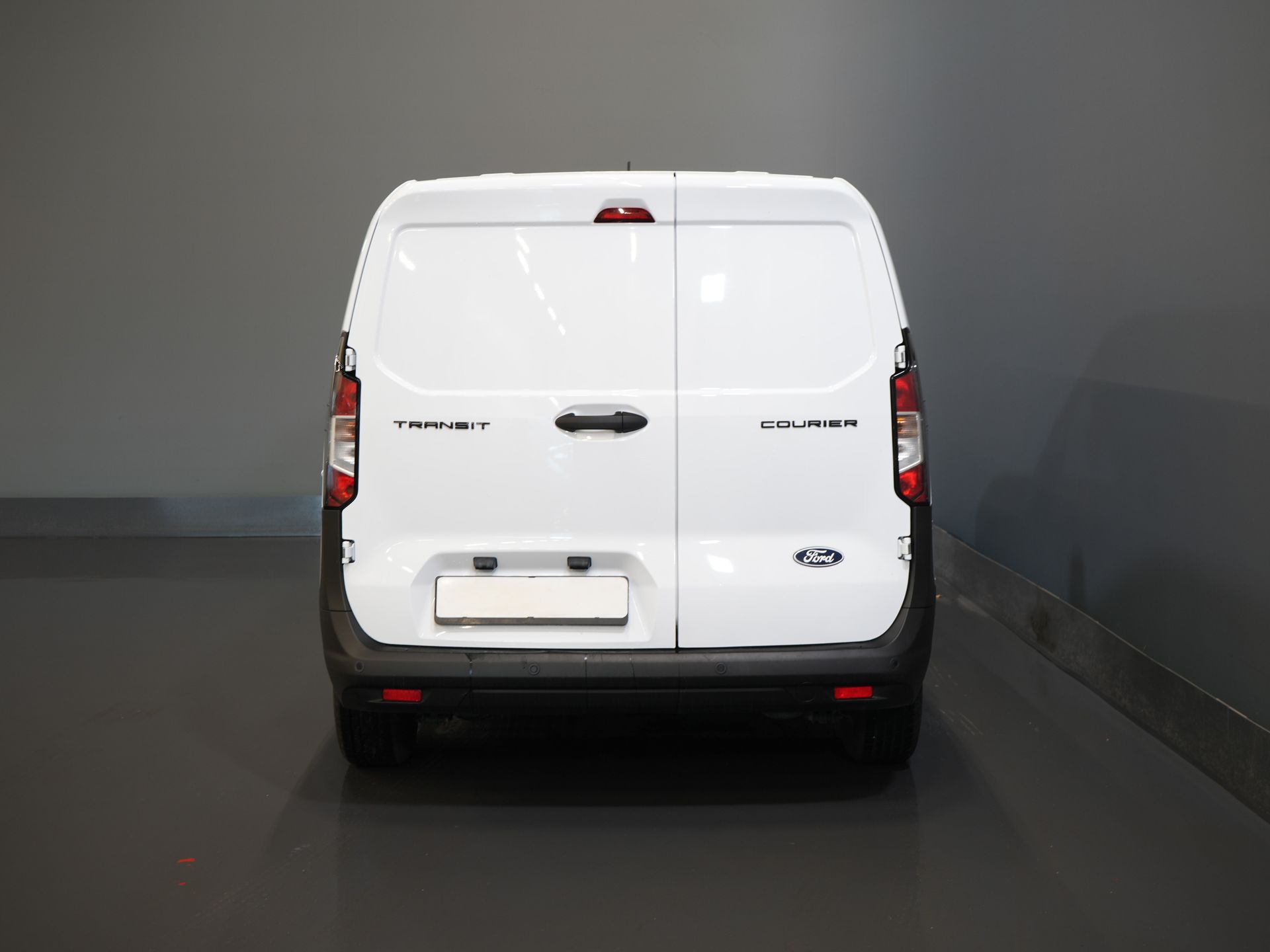 Ford Transit Courier Van 1.0 Trend 100 KM BENZYNA BPM GRATIS! Gwarancja 05-2029/ Carplay/ Virtual Cockpit/ Airco/ Cruise