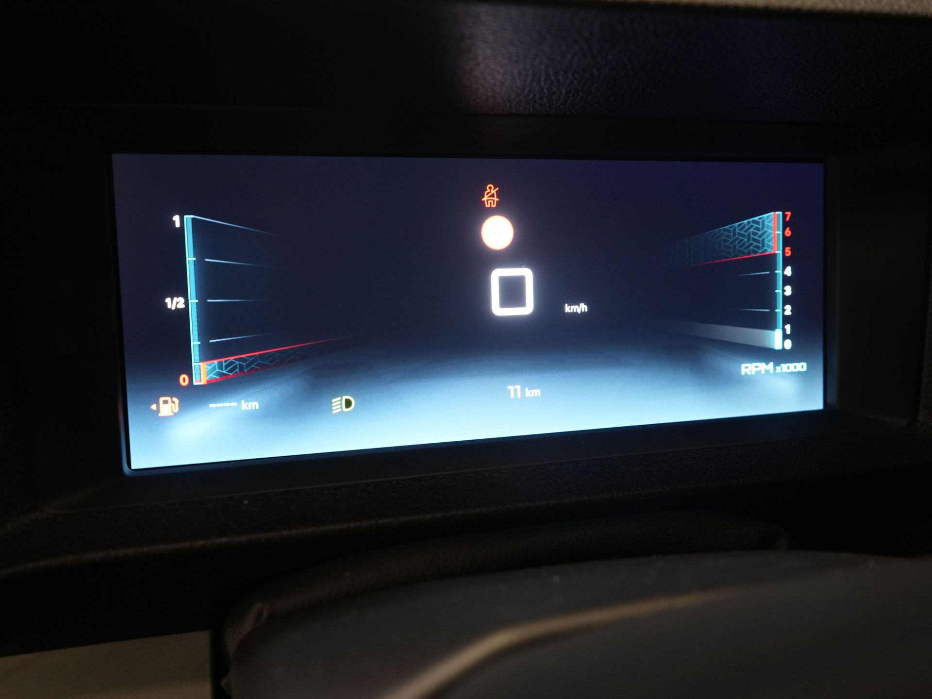 Citroën Jumpy Van 2.0 HDI 145 к.с. L2 BPM БЕЗКОШТОВНО! Віртуальний кокпіт / Навігація / Carplay / Камера / PDC / Круїз / Airco