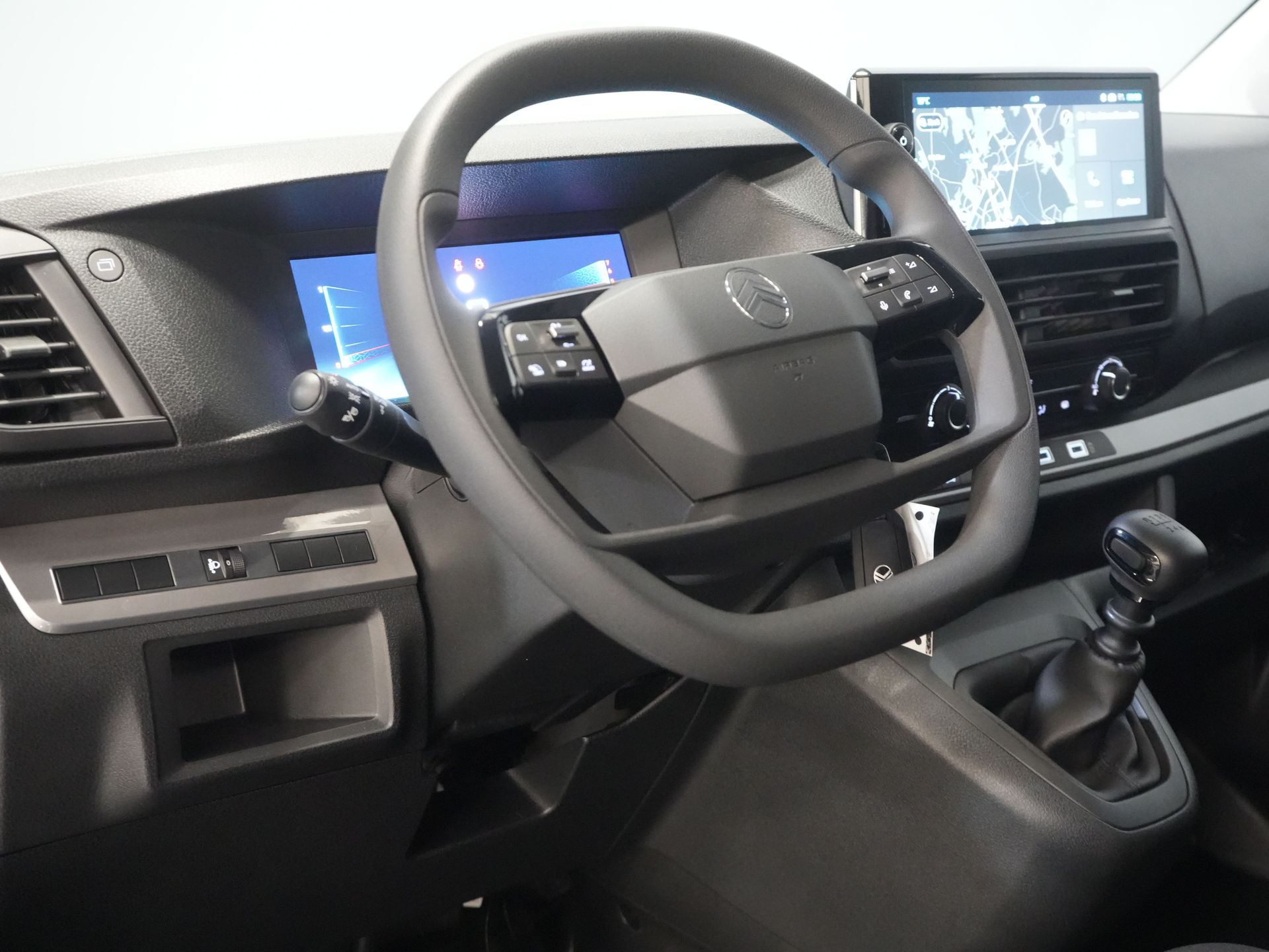 Citroën Jumpy Van 2.0 HDI 145 к.с. L2 BPM БЕЗКОШТОВНО! Віртуальний кокпіт / Навігація / Carplay / Камера / PDC / Круїз / Airco