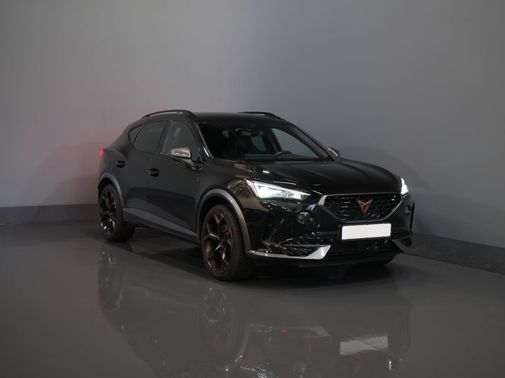 CUPRA Formentor SUV 1.4 TSI e-Hybrid VZ Performance Limited 245 pk Adapt.Cruise/ Matrix/ Standkachel/ Stoelverw./ Stuurverw./ Carplay/ Camera/ Navi/