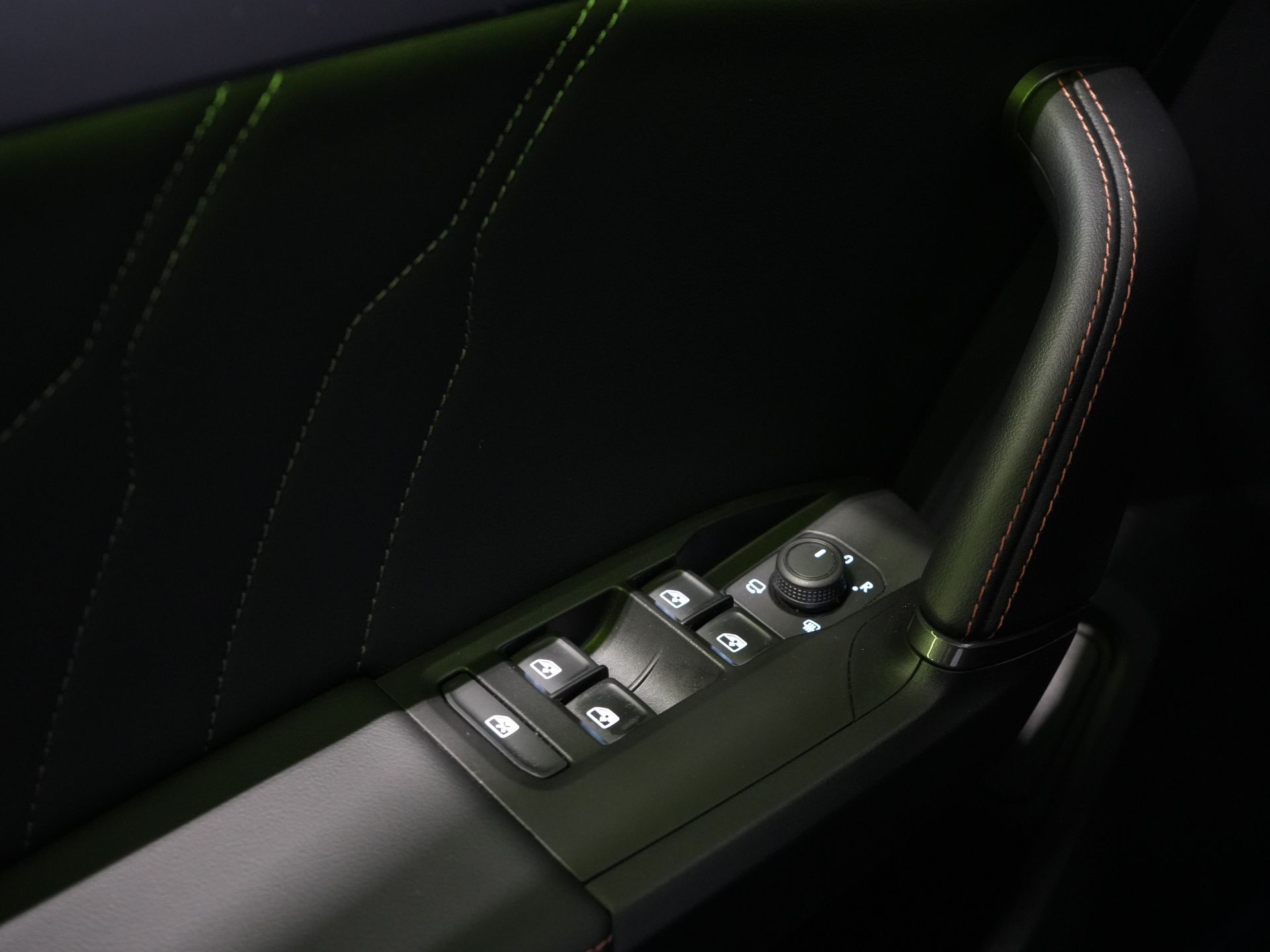 CUPRA Formentor SUV 1.4 TSI e-Hybrid VZ Performance Limited 245 CV Adapt.Cruise/ Matrix/ Calefacción auxiliar/ Asientos calefactables/ Volante calefactable/ Carplay/ Cámara/ Navegador/