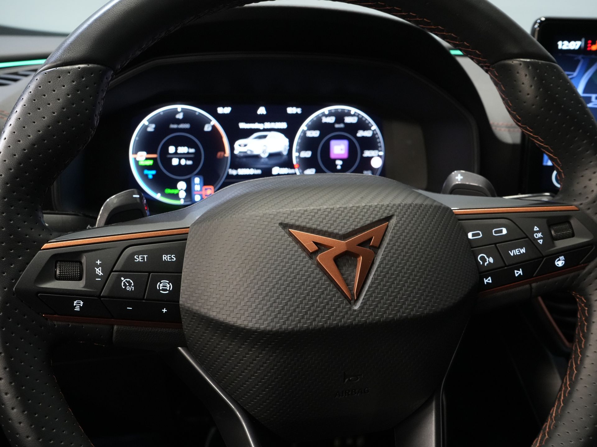 CUPRA Formentor SUV 1.4 TSI e-Hybrid VZ Performance Limited 245 CV Adapt.Cruise/ Matrix/ Calefacción auxiliar/ Asientos calefactables/ Volante calefactable/ Carplay/ Cámara/ Navegador/