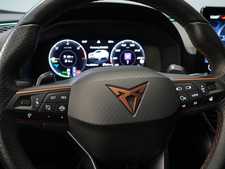 CUPRA Formentor SUV 1.4 TSI e-Hybrid VZ Performance Limited 245 CV Adapt.Cruise/ Matrix/ Calefacción auxiliar/ Asientos calefactables/ Volante calefactable/ Carplay/ Cámara/ Navegador/