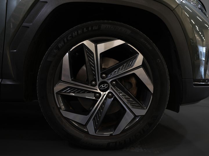 Hyundai Tucson SUV 1.6 T-GDI PHEV Premium 4WD/ Krell/ Cuero/ Control de crucero adaptativo/ Tapón eléctrico/ Memoria/ Asientos calefactables/ Asientos reclinables/ Volante calefactable.