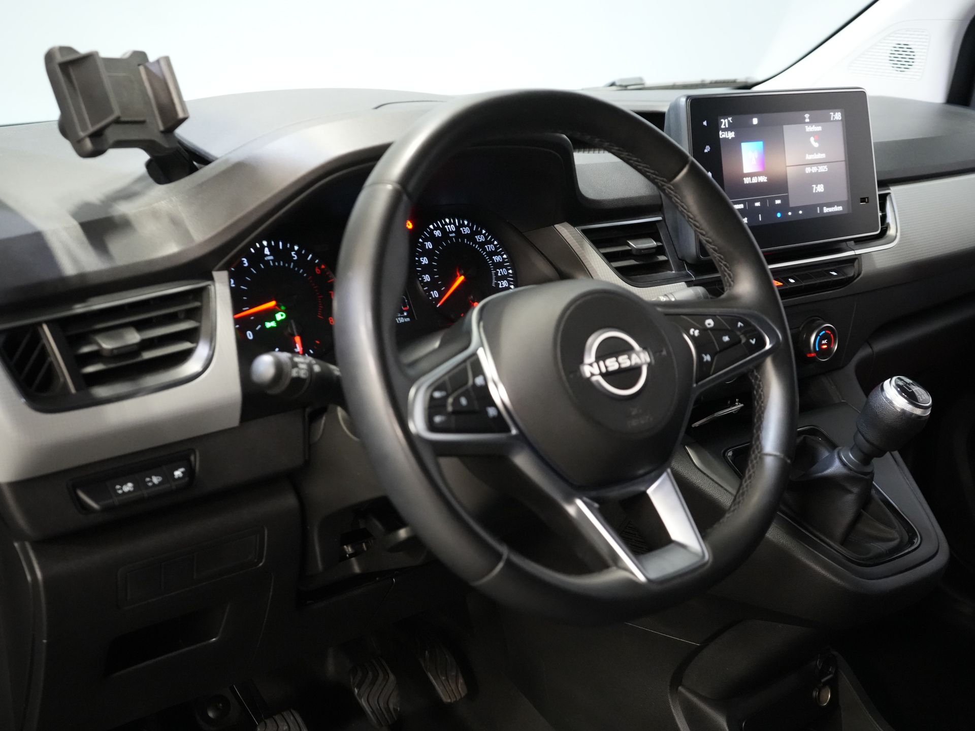 Nissan Townstar Van N-Connecta 130 к.с. БЕНЗИН Carplay/ Seatverw./ Keyless/ Camera/ PDC/ Cruise/ Airco
