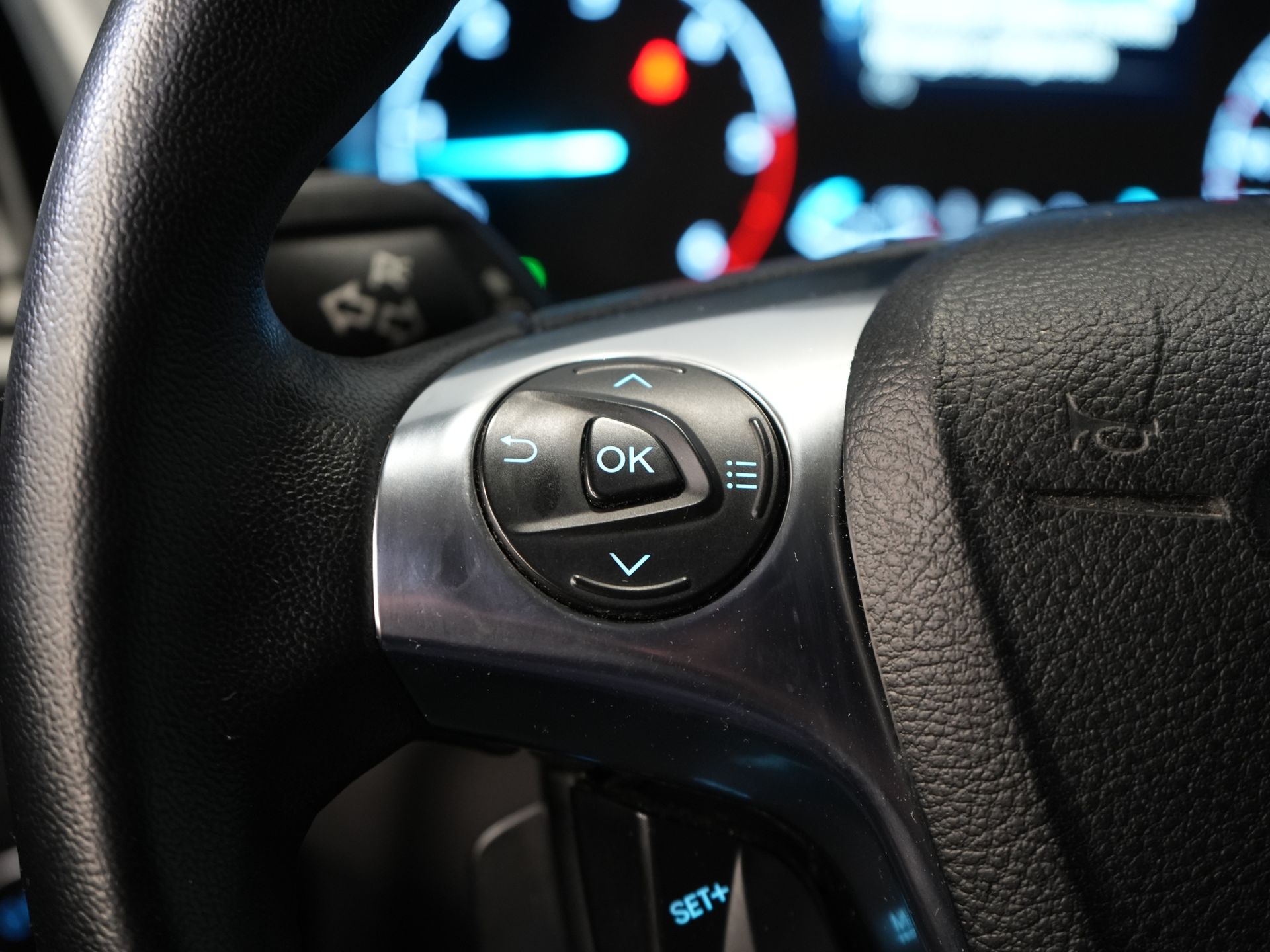 Ford Transit Connect Furgone 1.5 TDCI 100 CV Trend L2 ESENTE BPM! Cinghia DB V.V/ Carplay/ Telecamera/ Aria condizionata/ Navigatore/ PDC/ Gancio di traino