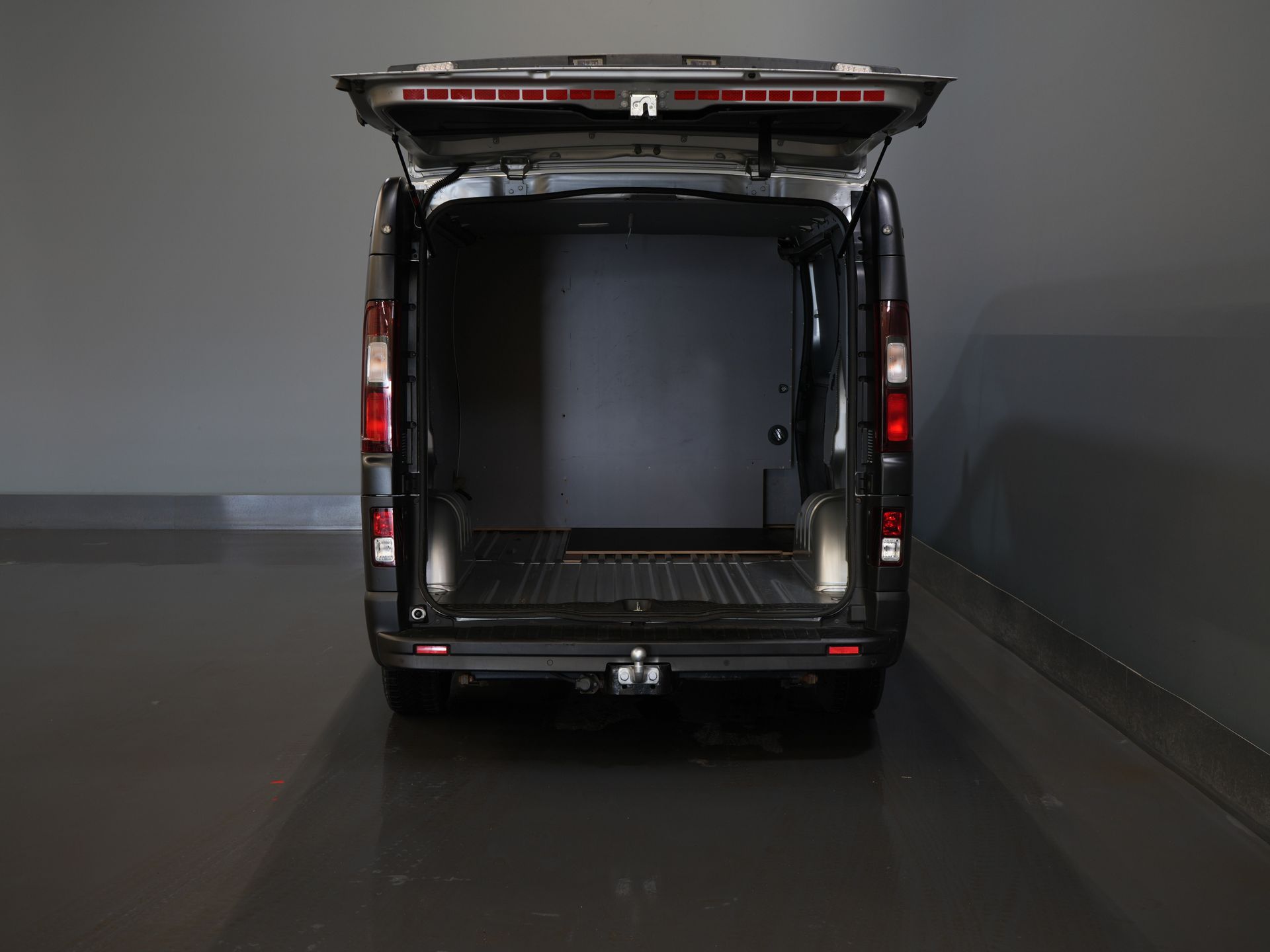 Opel Vivaro Furgoneta 1.6 CDTI 125 CV BPM ¡GRATIS! NL Car/ Camera/ PDC/ Cruise/ Towbar/ Airco