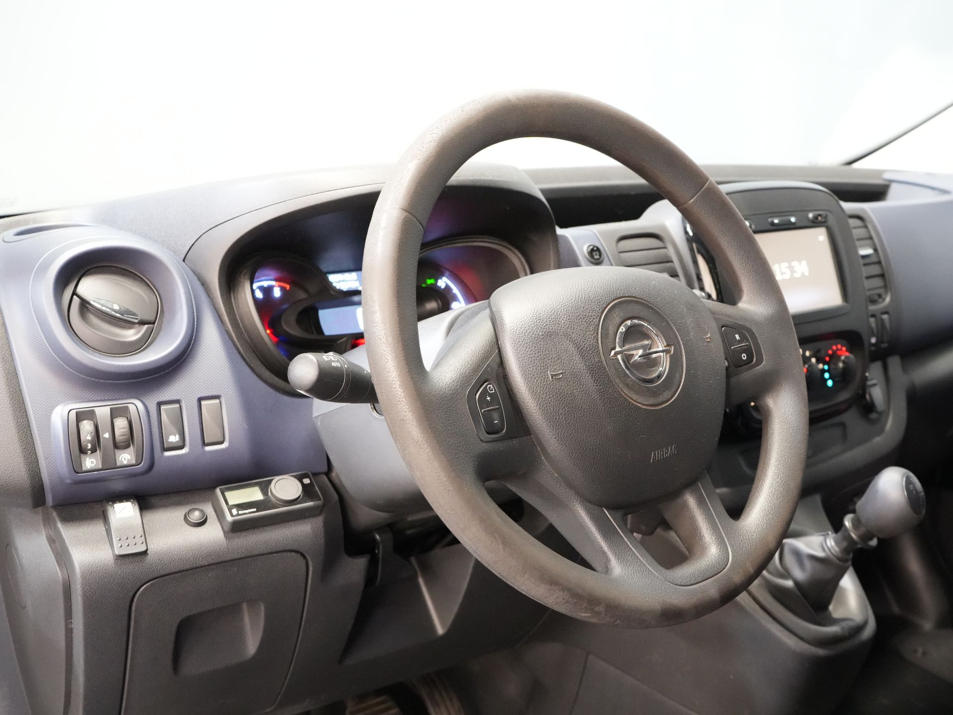 Opel Vivaro Furgoneta 1.6 CDTI 125 CV BPM ¡GRATIS! NL Car/ Camera/ PDC/ Cruise/ Towbar/ Airco