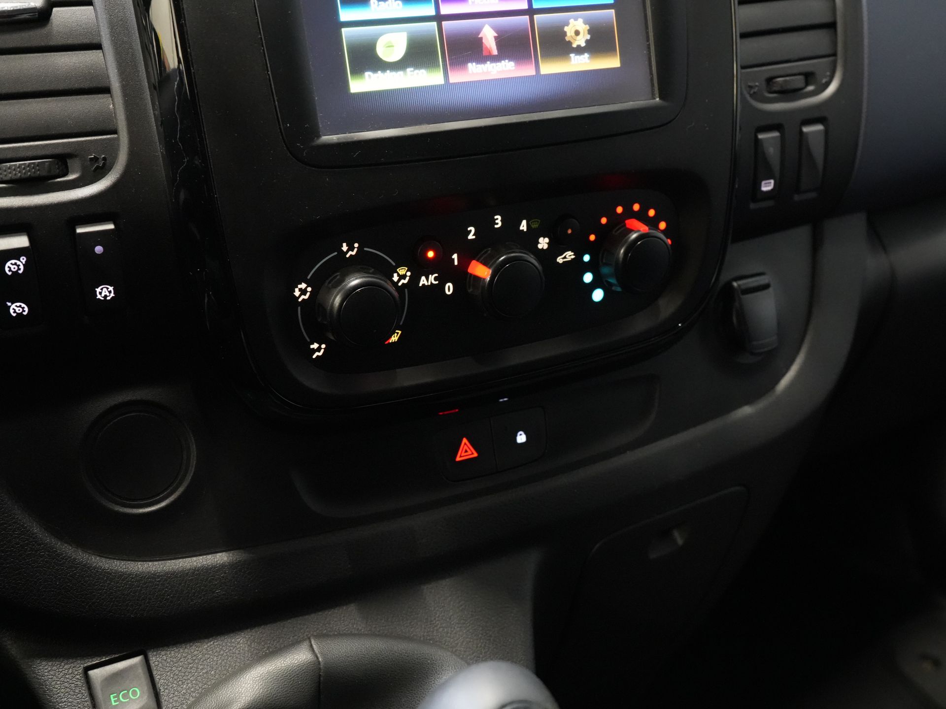 Opel Vivaro Furgoneta 1.6 CDTI 125 CV BPM ¡GRATIS! NL Car/ Camera/ PDC/ Cruise/ Towbar/ Airco