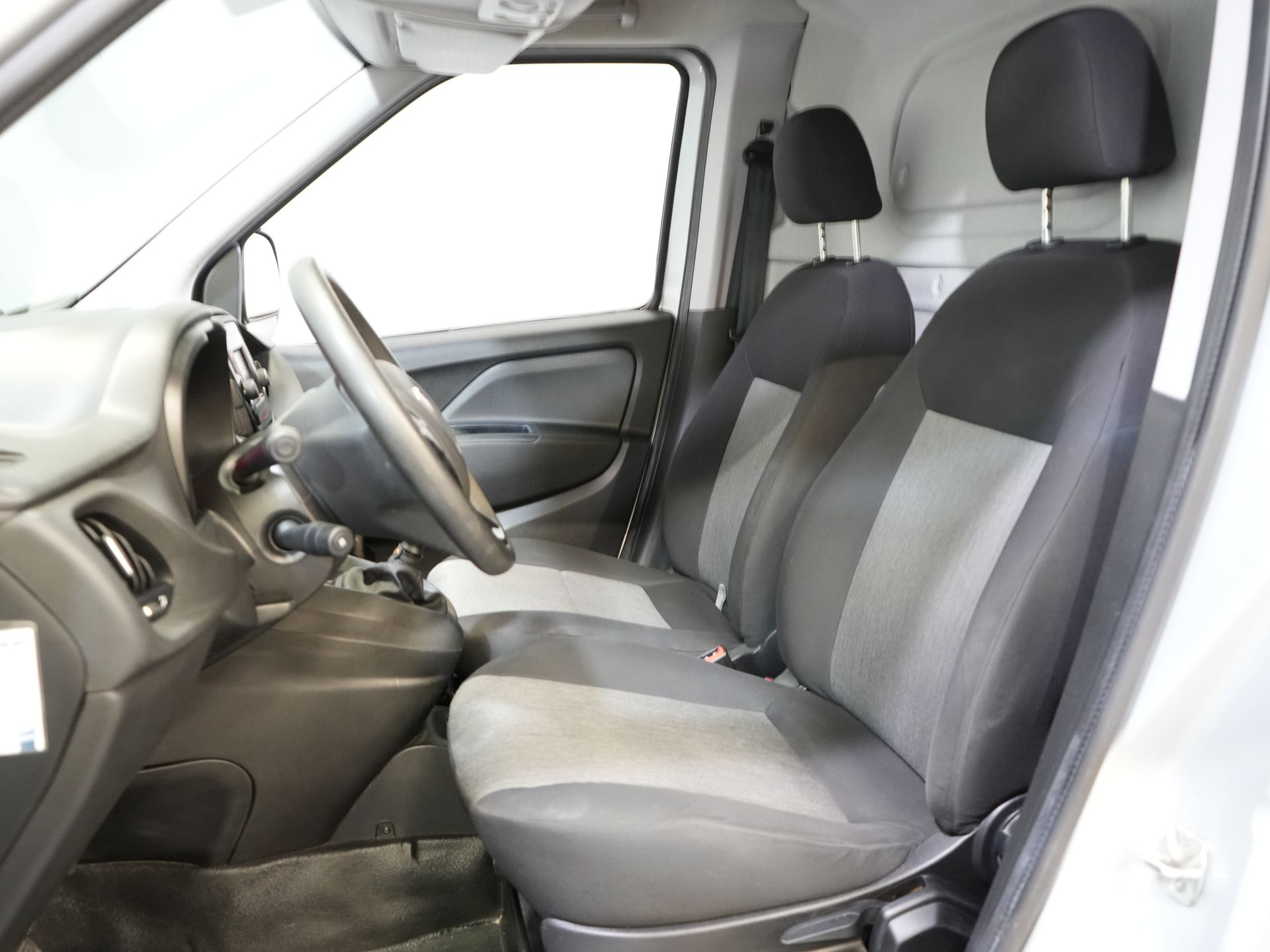 Fiat Dobló Cargo Bestelbus 1.3 MJ 95 pk BPM VRIJ! NL Auto/ Navi/ Airco/ Cruise/ PDC