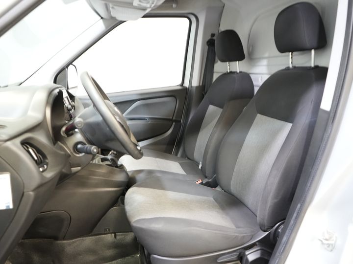 Fiat Dobló Cargo Bestelbus 1.3 MJ 95 pk BPM VRIJ! NL Auto/ Navi/ Airco/ Cruise/ PDC