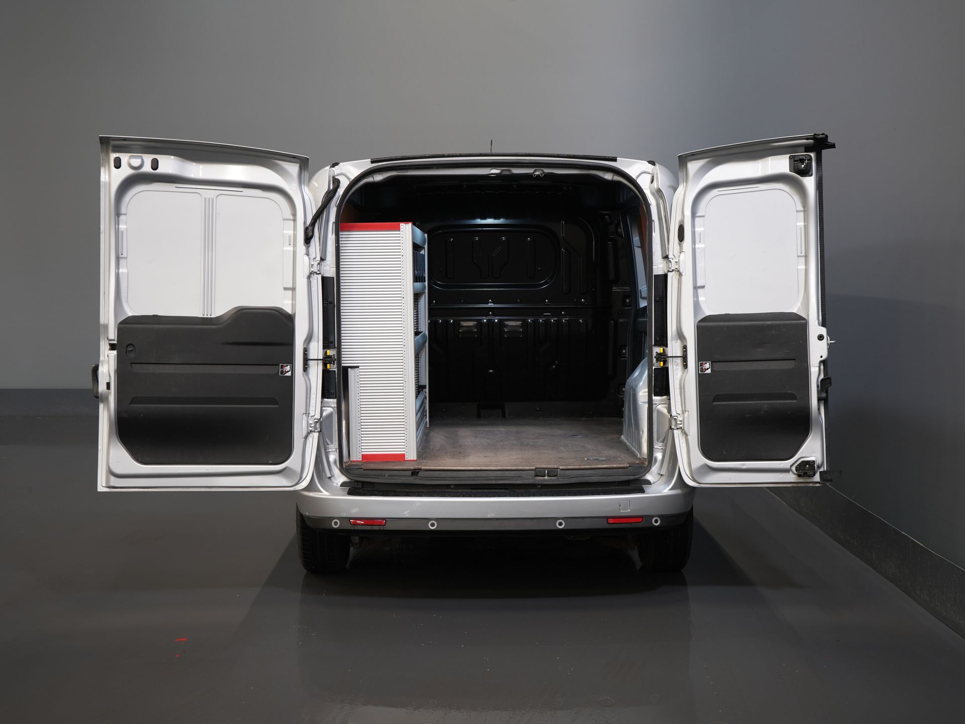 Fiat Dobló Cargo Bestelbus 1.3 MJ 95 pk BPM VRIJ! NL Auto/ Navi/ Airco/ Cruise/ PDC