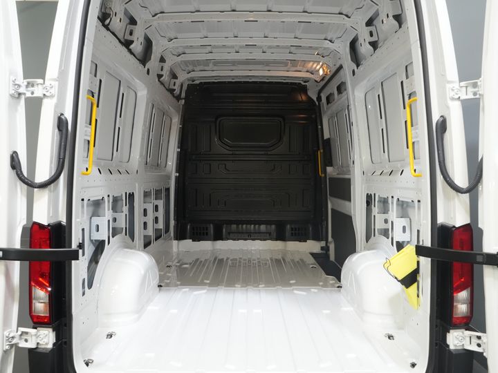 Volkswagen Crafter Van 35 2.0 TDI 140 к.с. DSG Aut. L3H3 BPM БЕЗКОШТОВНО! LED / Віртуальна кабіна / Камера / Круїз / Carplay / Gev.Stoel