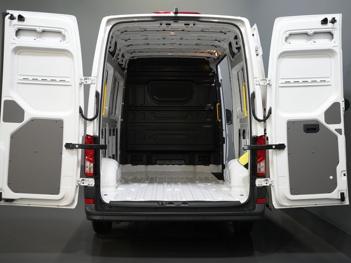 Volkswagen Crafter Van 35 2.0 TDI 140 к.с. DSG Aut. L3H3 BPM БЕЗКОШТОВНО! LED / Віртуальна кабіна / Камера / Круїз / Carplay / Gev.Stoel