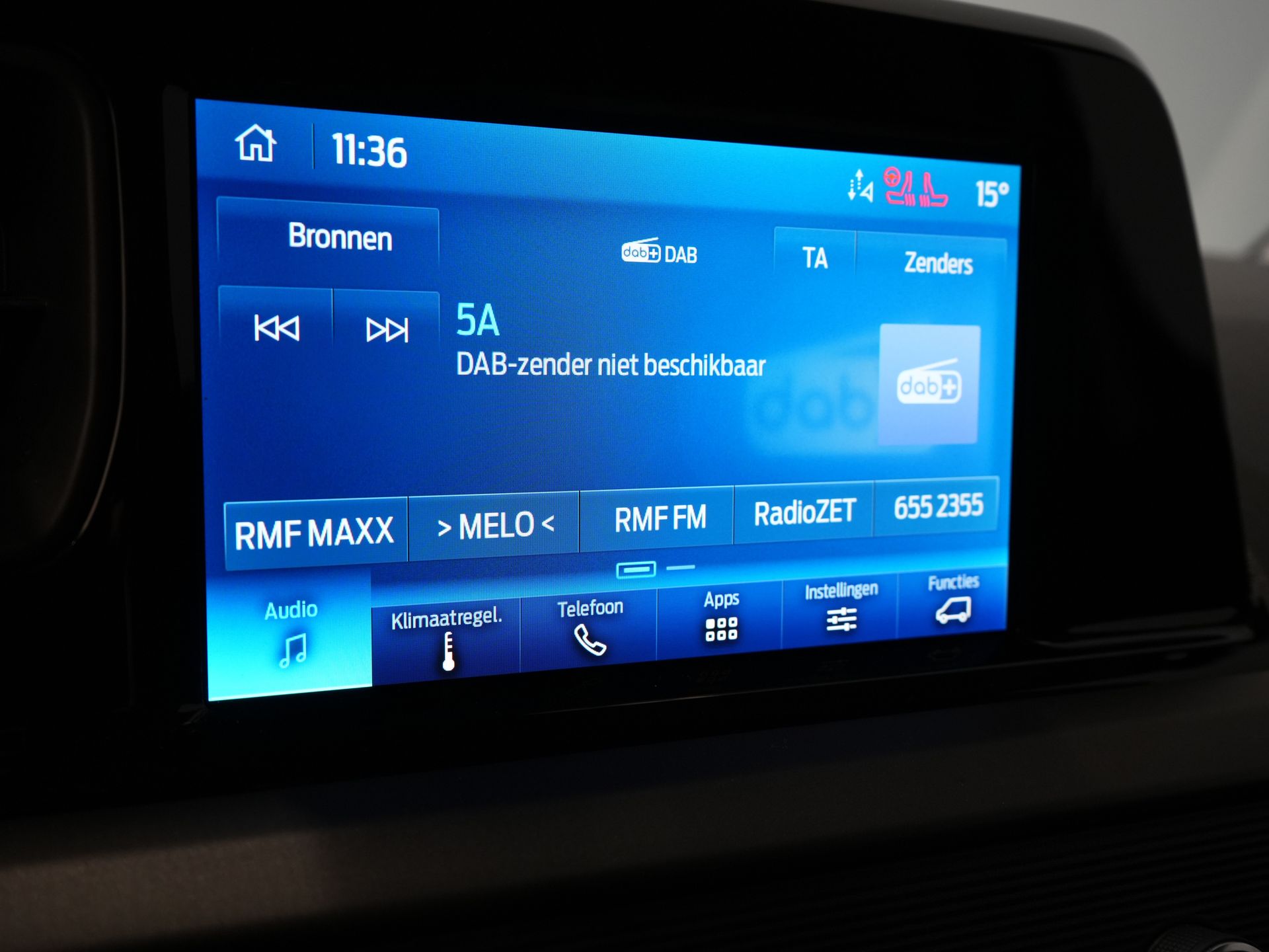 Ford Transit Courier Furgone 1.5 TDCi 100 CV Limited ESENTE BPM! Virtual Cockpit/ Sedili riscaldabili/ Volante riscaldabile/ Carplay/ Telecamera/ PDC/ LMV/ Climatizzatore/ Cruise control