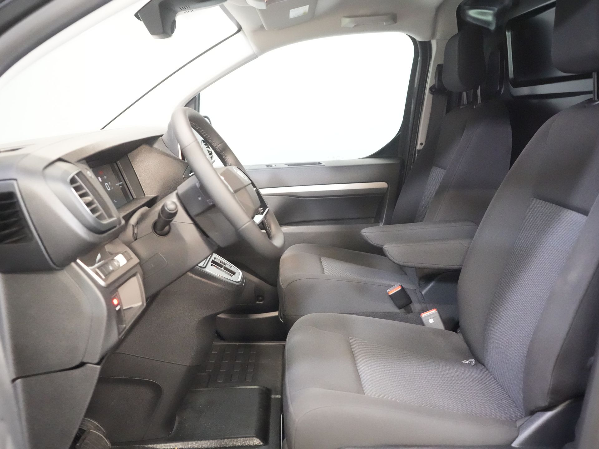 Citroën Jumpy Van 2.0 HDI 180 к.с. Aut. L3 BPM БЕЗКОШТОВНО! LED/ Віртуальний кокпіт/ Кермо/ Наві/ Carplay/ Камера/ Клімат/ PDC/ LMV/ Круїз
