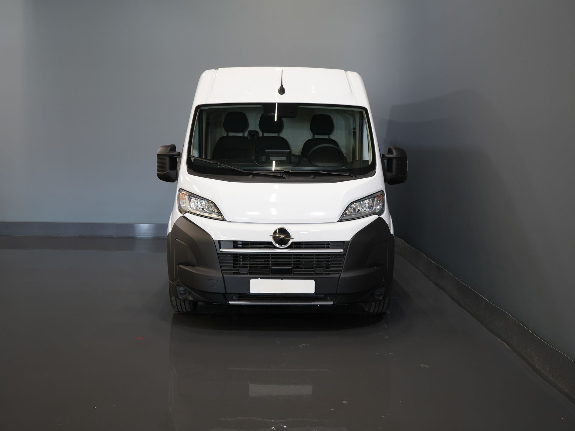 Opel Movano Bestelbus 35 2.2 CDTI 140 pk Aut. ZF L2H2 BPM VRIJ! Virtual Cockpit/ Carplay/ Climate/ 270Gr. Deuren/ Navi/ Camera/ Cruise/ PDC/ DAB