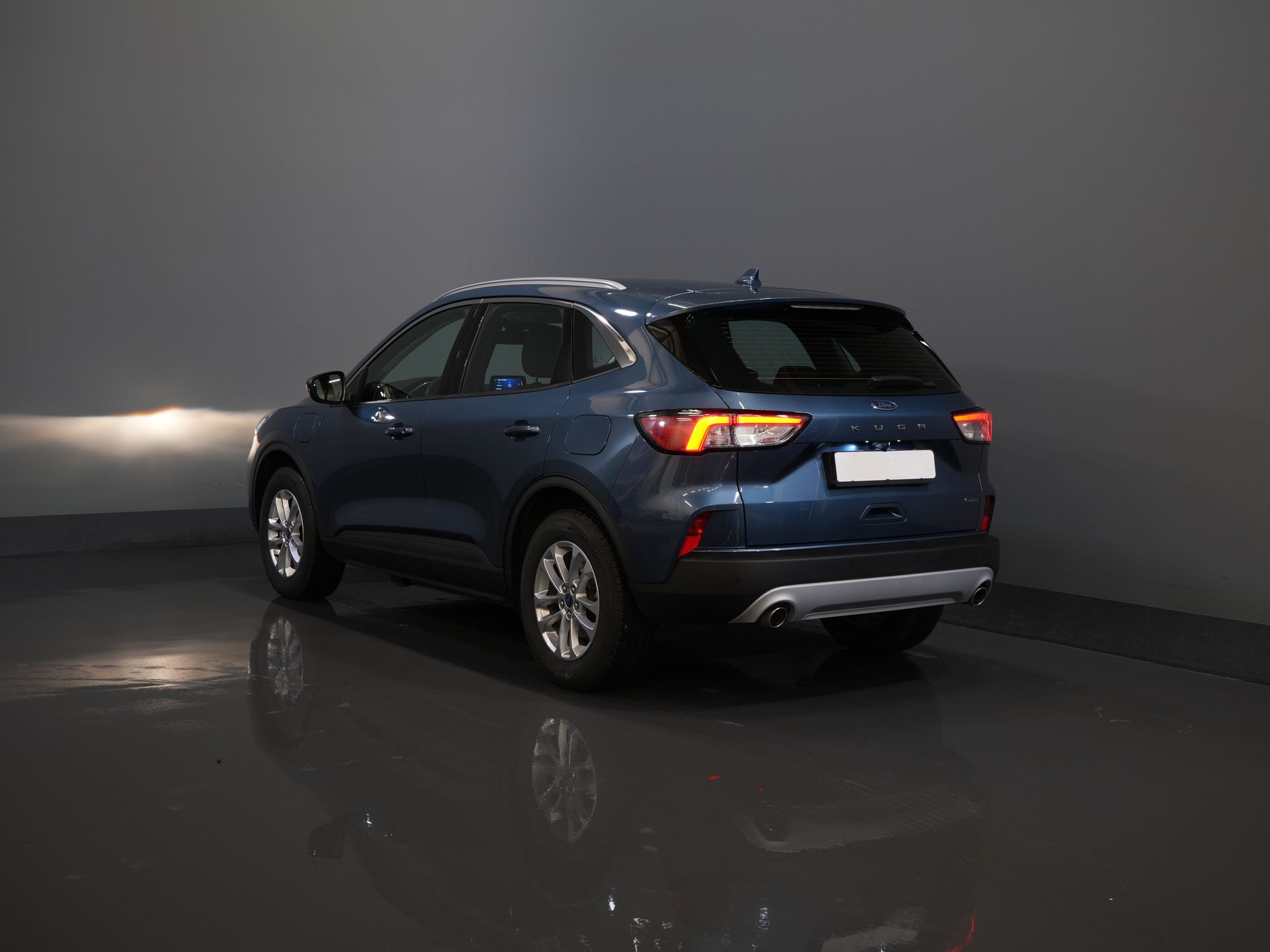 Ford Kuga SUV 2.5 PHEV 225 CV Titanium Navi/ Carplay/ Sedili riscaldati/ Volante riscaldato/ Telecamera/ PDC/ Climatizzatore