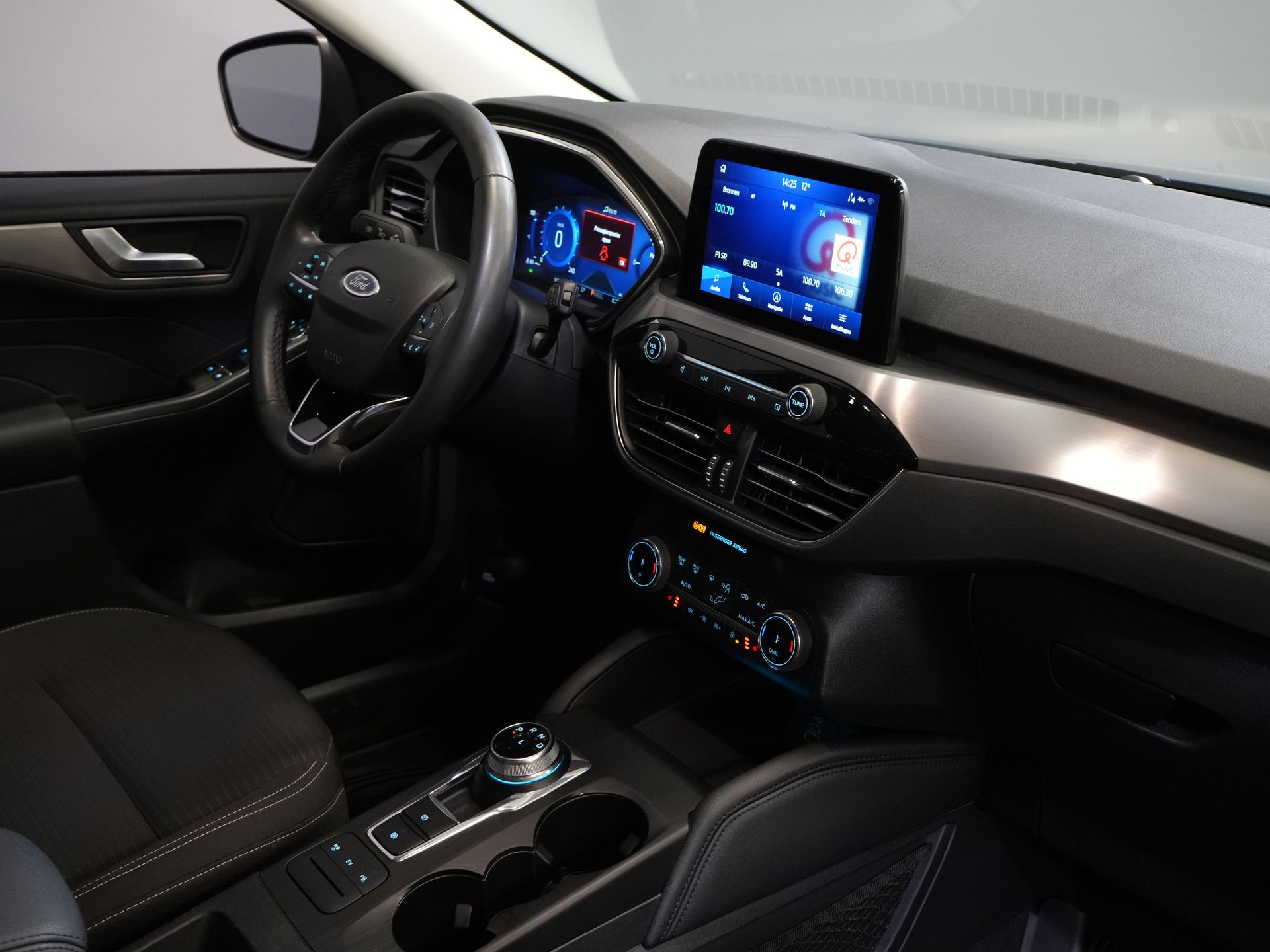 Ford Kuga SUV 2.5 PHEV 225 CV Titanium Navi/ Carplay/ Sedili riscaldati/ Volante riscaldato/ Telecamera/ PDC/ Climatizzatore