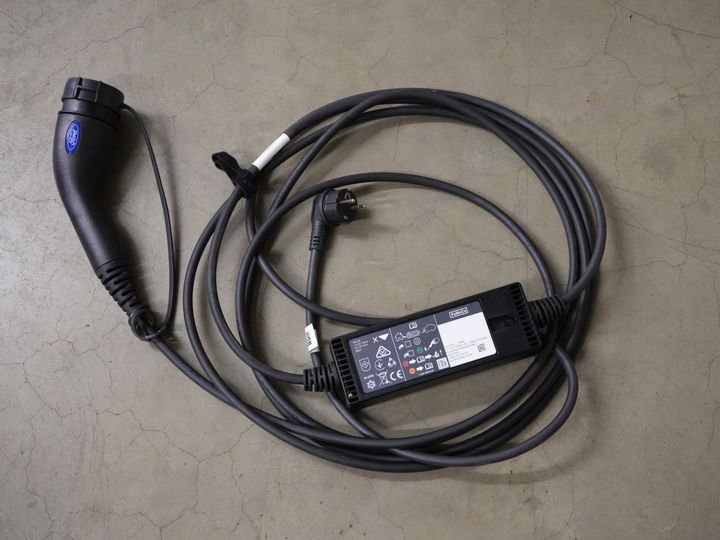 Ford Kuga SUV 2.5 PHEV 225 CV Titanium Navi/ Carplay/ Sedili riscaldati/ Volante riscaldato/ Telecamera/ PDC/ Climatizzatore