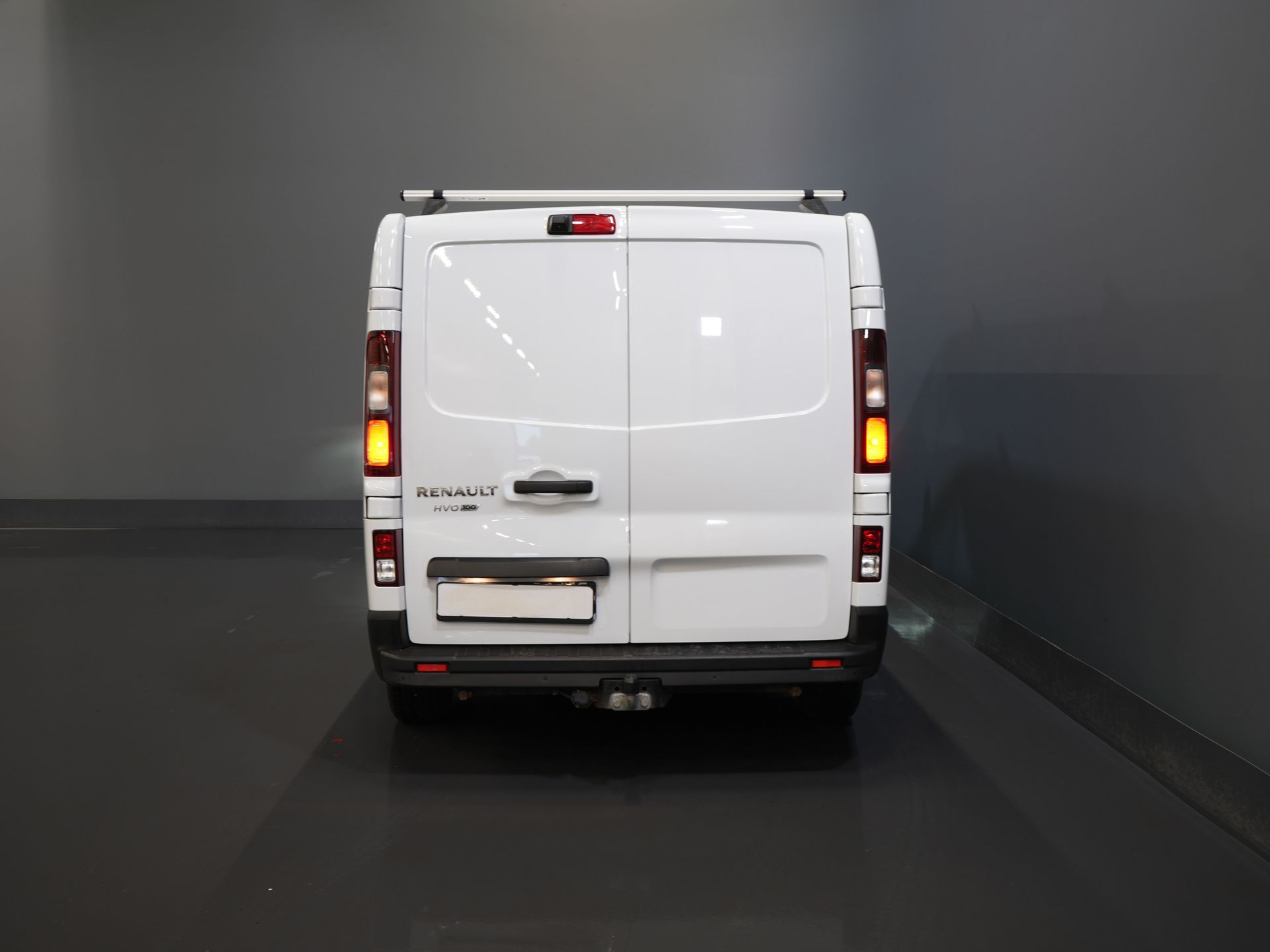 Renault Trafic Van 2.0 dCi 145 cv Aut. L2 BPM GRATIS! LED/ Carplay/ Cruise/ Riscaldamento sedili/ Climatizzatore/ Navi/ Portapacchi/ Gancio di traino