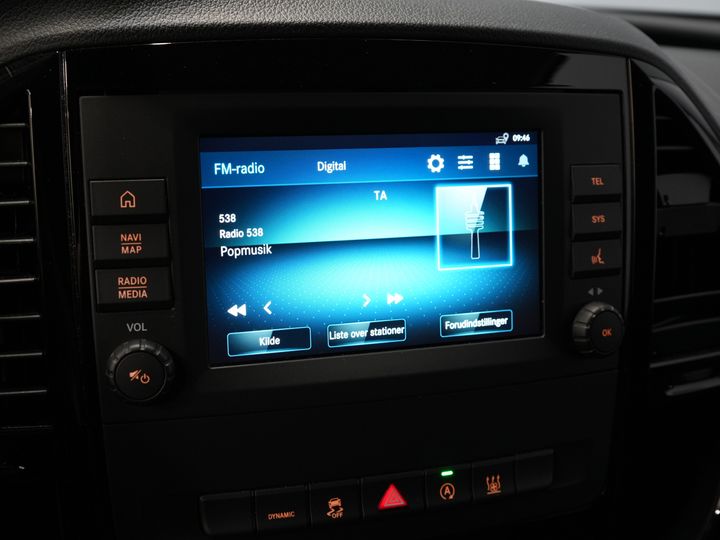 Mercedes-Benz Vito Van 114 CDI L2 Aut. BPM FREE Adapt.Cruise/ Chauffage au sol/ Chauffage des sièges/ Navi/ Carplay/ Caméra/ Crochet de remorquage/ Climatisation