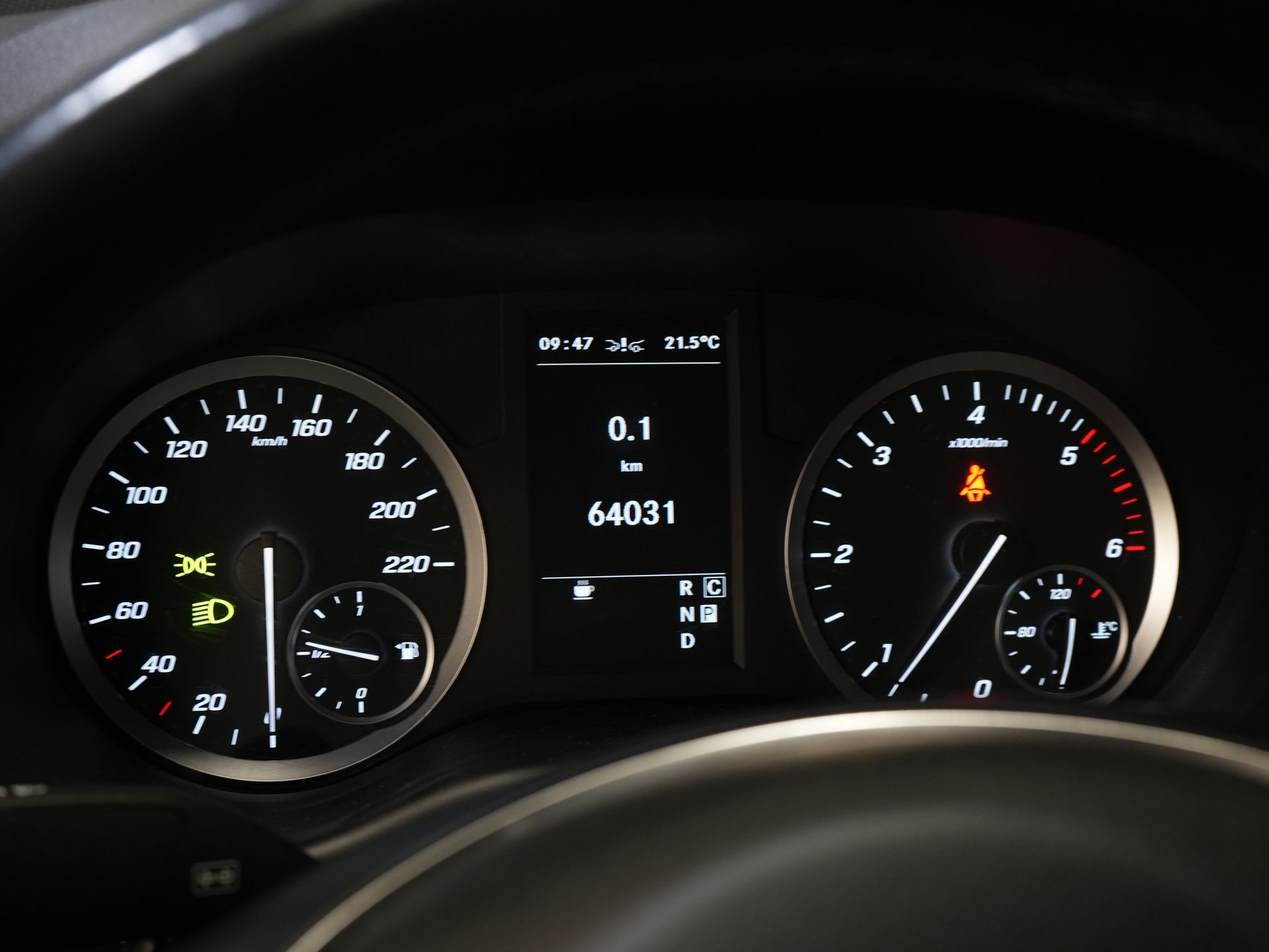 Mercedes-Benz Vito Van 114 CDI L2 Aut. BPM FREE Adapt.Cruise/ Chauffage au sol/ Chauffage des sièges/ Navi/ Carplay/ Caméra/ Crochet de remorquage/ Climatisation