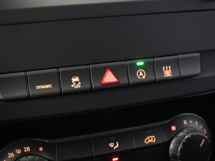 Mercedes-Benz Vito Van 114 CDI L2 Aut. BPM FREE Adapt.Cruise/ Chauffage au sol/ Chauffage des sièges/ Navi/ Carplay/ Caméra/ Crochet de remorquage/ Climatisation