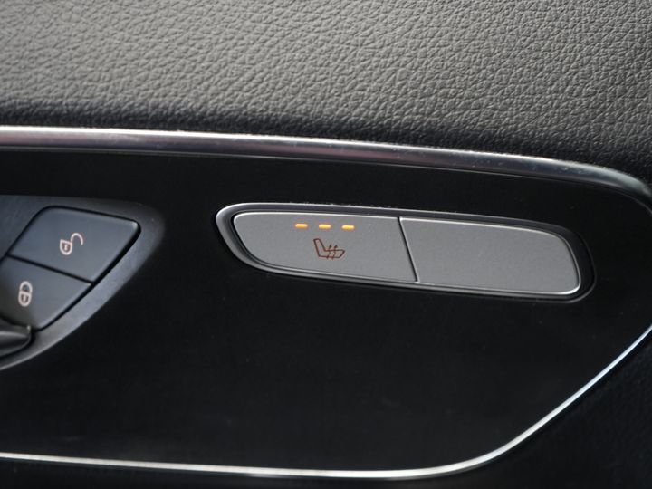 Mercedes-Benz Vito Van 114 CDI L2 Aut. BPM FREE Adapt.Cruise/ Chauffage au sol/ Chauffage des sièges/ Navi/ Carplay/ Caméra/ Crochet de remorquage/ Climatisation