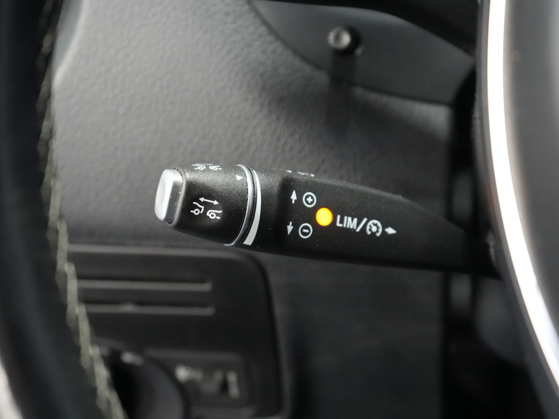 Mercedes-Benz Vito Van 114 CDI L2 Aut. BPM FREE Adapt.Cruise/ Chauffage au sol/ Chauffage des sièges/ Navi/ Carplay/ Caméra/ Crochet de remorquage/ Climatisation