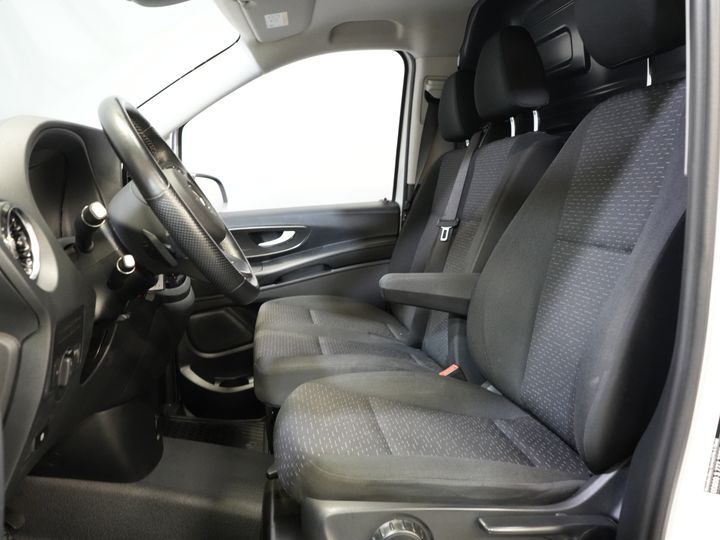 Mercedes-Benz Vito Van 114 CDI L2 Aut. BPM FREE Adapt.Cruise/ Chauffage au sol/ Chauffage des sièges/ Navi/ Carplay/ Caméra/ Crochet de remorquage/ Climatisation
