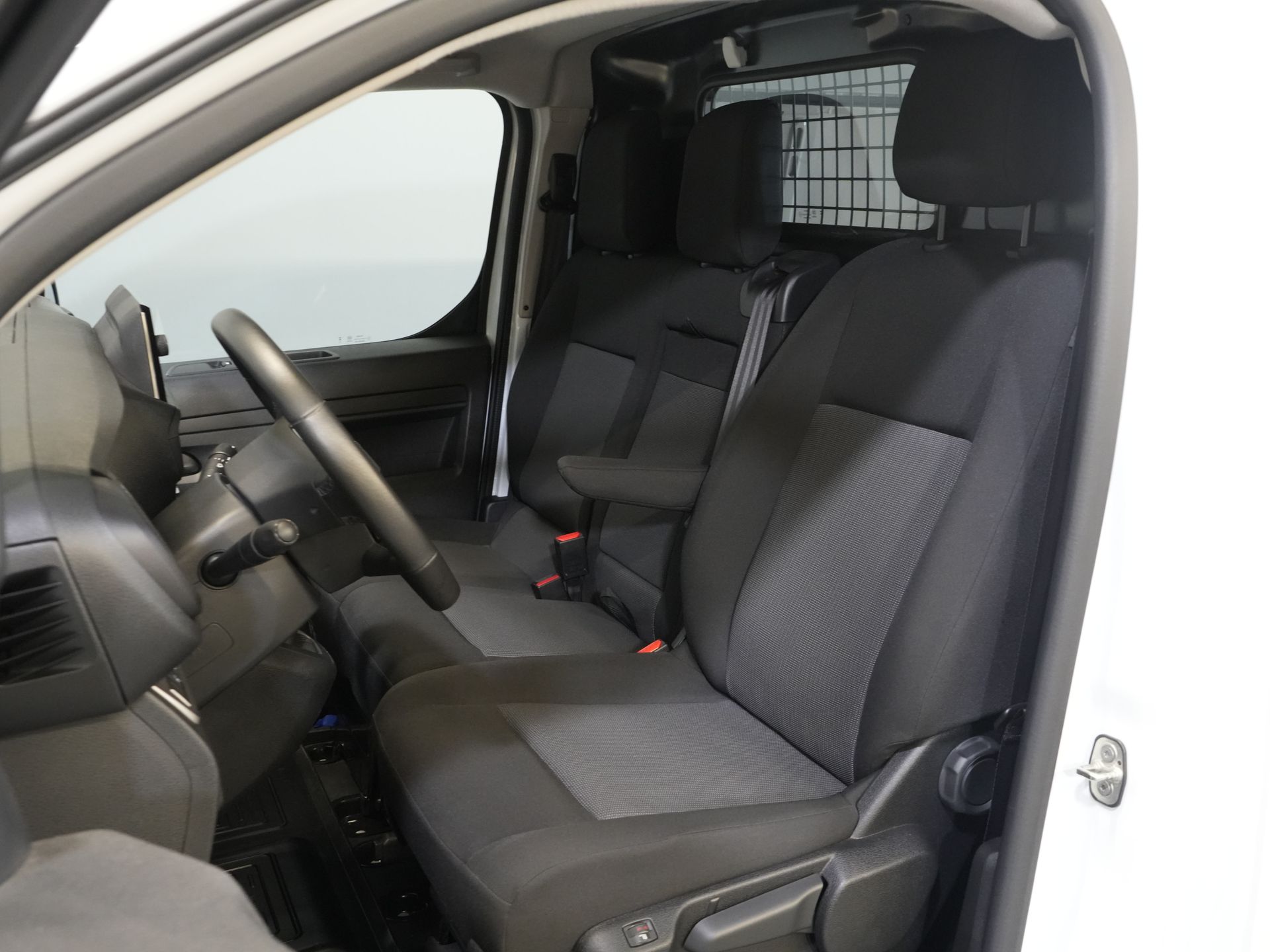 Toyota ProAce Worker Van 2.0 145 cv L3 Carplay/ 2.5t Trainoverm./Sediliverw./Sterzoverw./Chiavi/ Navi/ Clima/ Telecamera/ Cruise/ PDC
