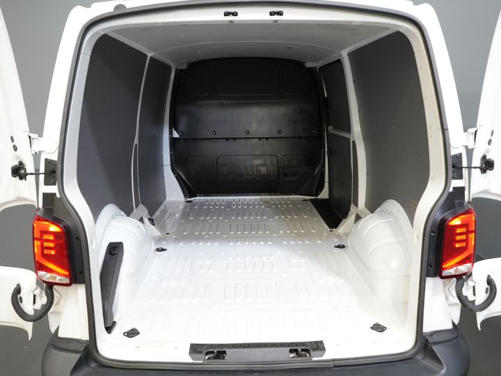 Volkswagen Transporter Furgon 2.0 TDI 150 KM DSG Aut. L2 BEZ PODATKU BPM! Adapt.Cruise/ Ogrzewanie postojowe/ Podgrzewane fotele/ Carplay/ Kamera/ PDC/ Hak holowniczy/ Klimatyzacja