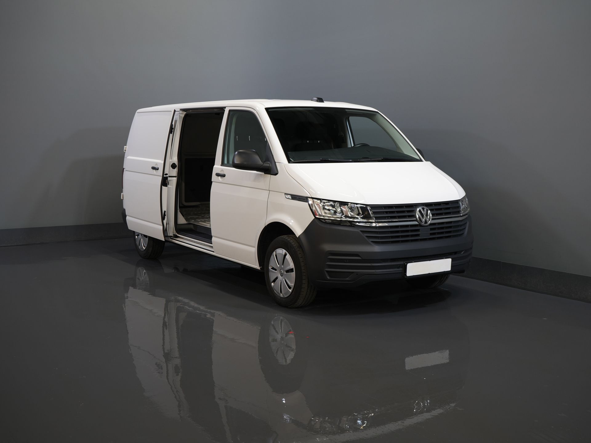 Volkswagen Transporter Furgon 2.0 TDI 150 KM DSG Aut. L2 BEZ PODATKU BPM! Adapt.Cruise/ Ogrzewanie postojowe/ Podgrzewane fotele/ Carplay/ Kamera/ PDC/ Hak holowniczy/ Klimatyzacja