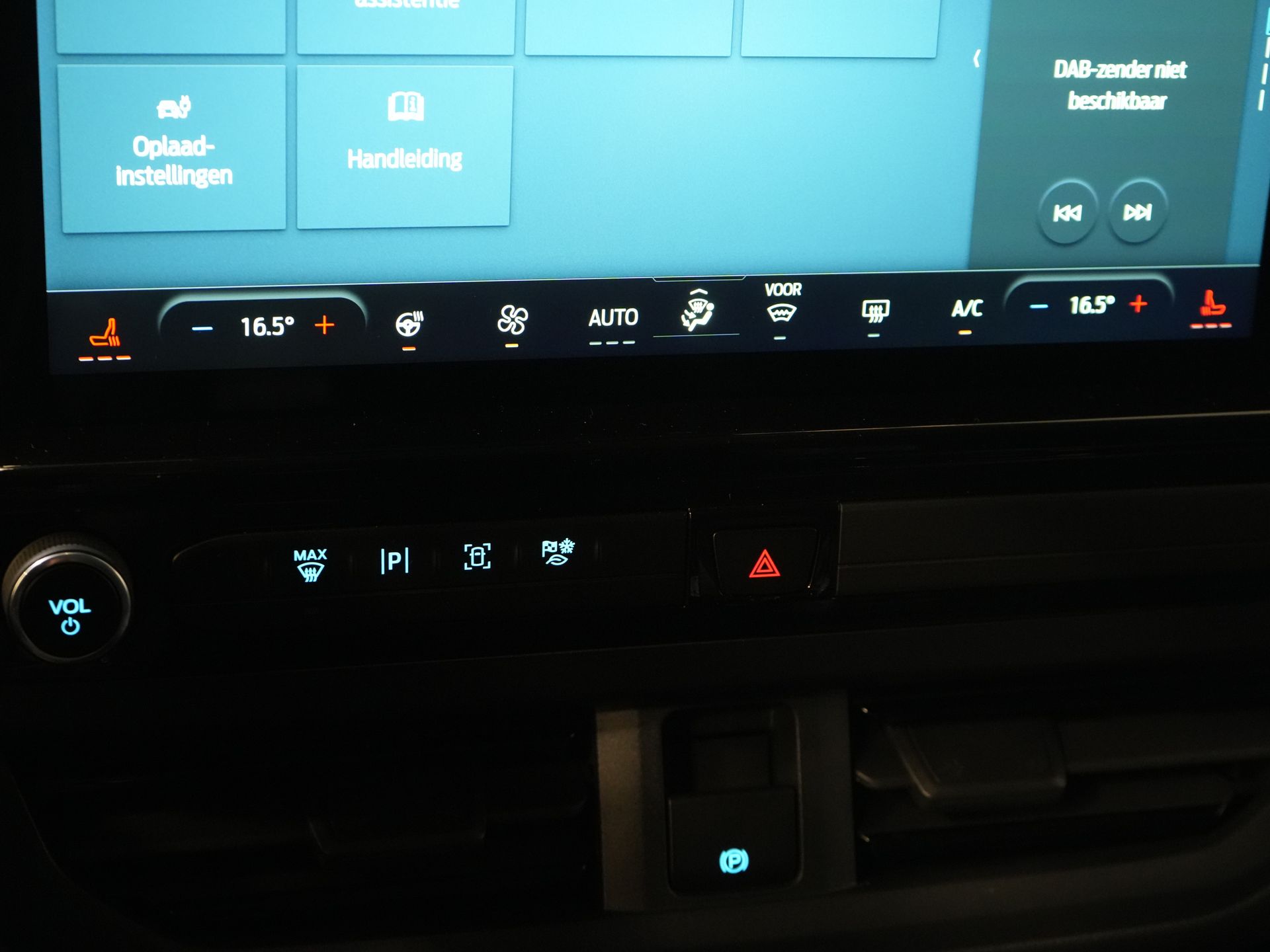 Ford Transit Custom Van 320 2.5 PHEV L2 Sport DC Double Cab 2xSchiebetür/ Adapt.Cruise/ Elek.Seat/ LED/ Carplay/ Standheizung/ Sitzheizung/ Lenkrad.