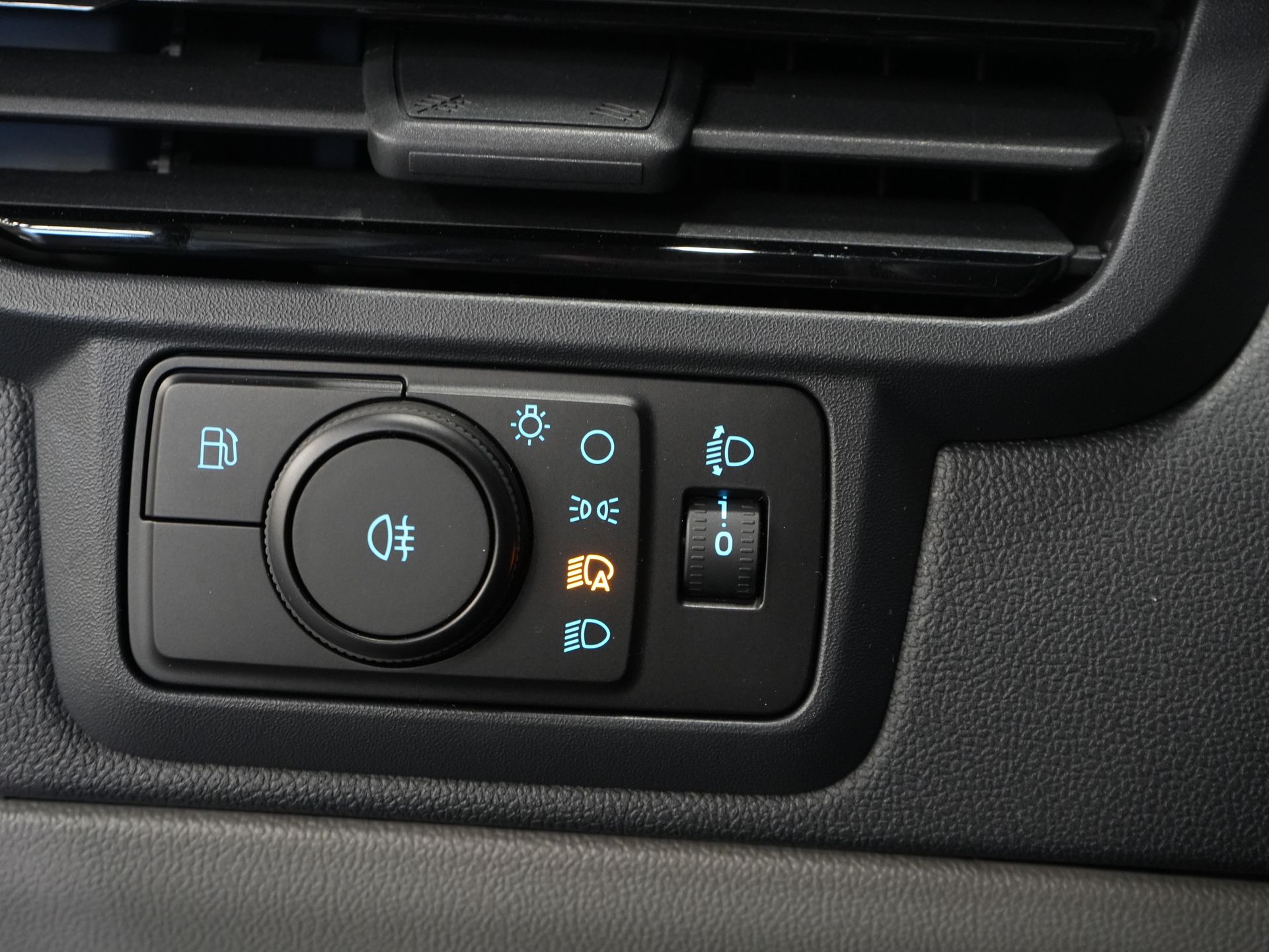 Ford Transit Custom Van 320 2.5 PHEV L2 Sport DC Double Cab 2xSchiebetür/ Adapt.Cruise/ Elek.Seat/ LED/ Carplay/ Standheizung/ Sitzheizung/ Lenkrad.