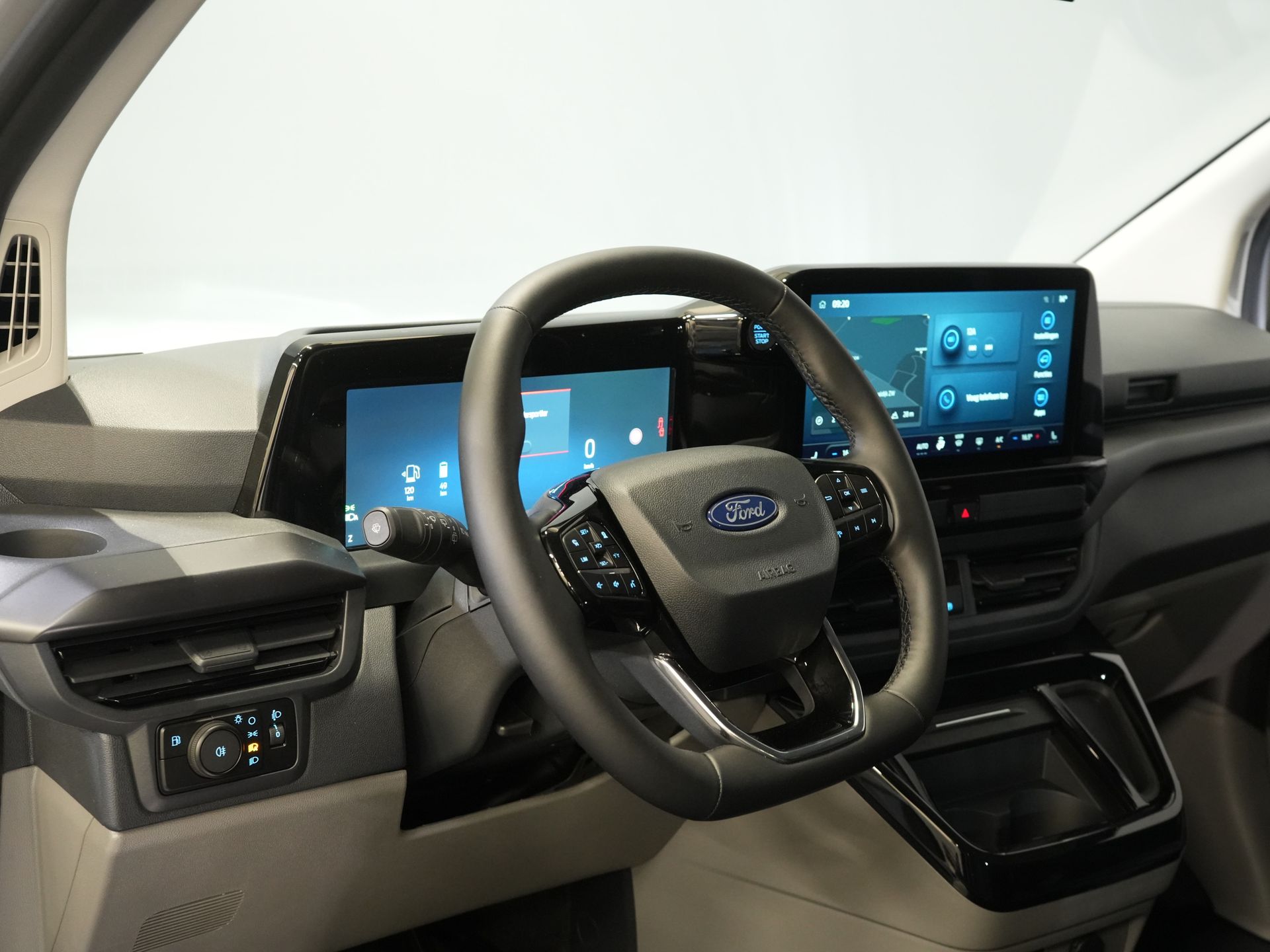 Ford Transit Custom Van 320 2.5 PHEV L2 Sport DC Double Cab 2xSchiebetür/ Adapt.Cruise/ Elek.Seat/ LED/ Carplay/ Standheizung/ Sitzheizung/ Lenkrad.