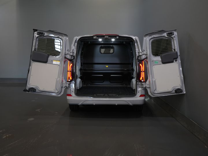 Ford Transit Custom Van 320 2.5 PHEV L2 Sport DC Double Cab 2xSchiebetür/ Adapt.Cruise/ Elek.Seat/ LED/ Carplay/ Standheizung/ Sitzheizung/ Lenkrad.