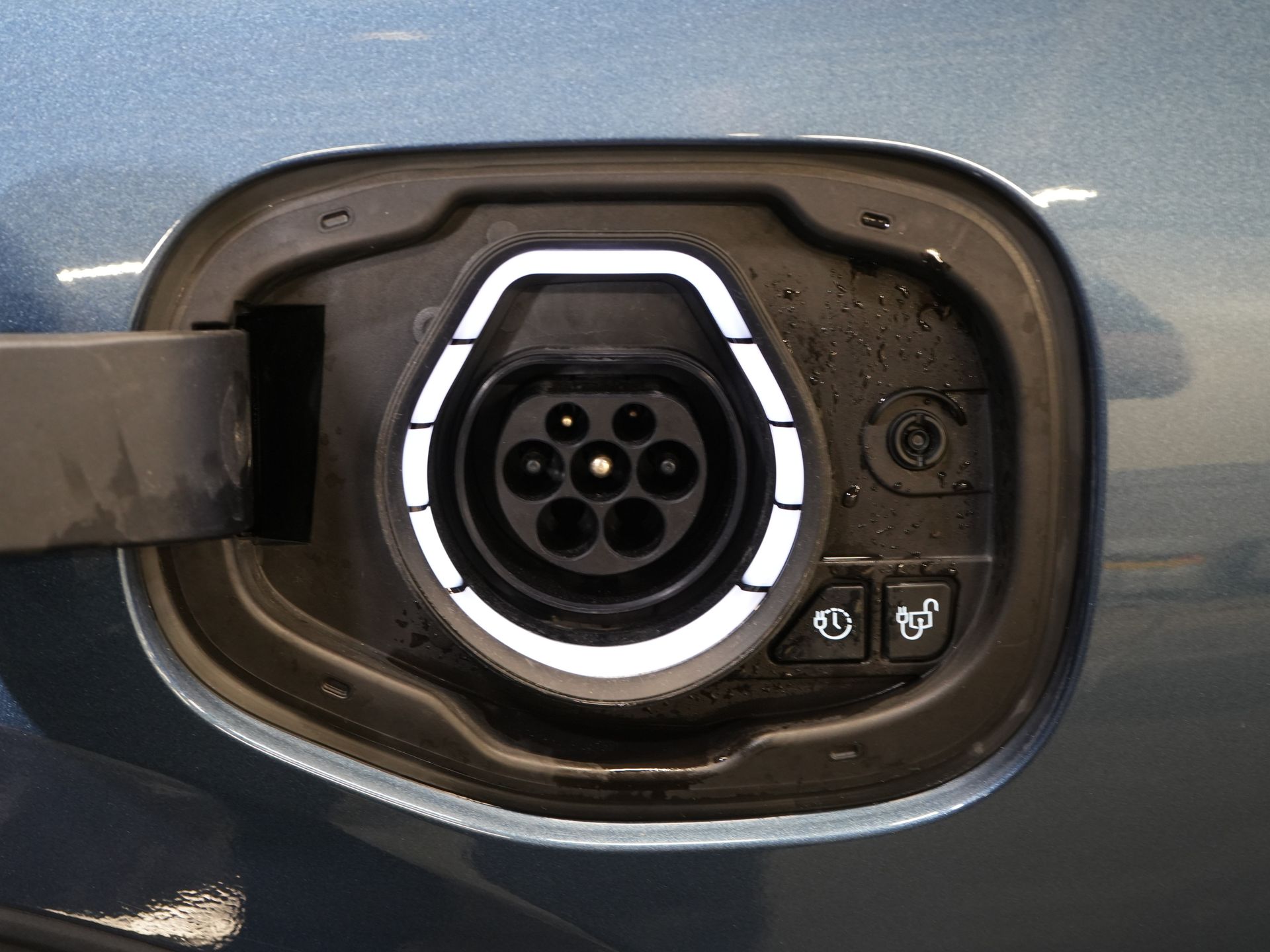 Ford Kuga SUV 2.5 PHEV 225 KM Titanium Navi/ Carplay/ Podgrzewane fotele/ Podgrzewana kierownica/ Kamera/ PDC/ Klimatyzacja