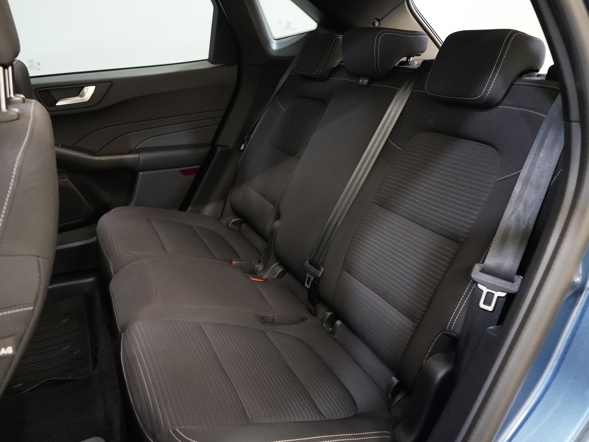 Ford Kuga SUV 2.5 PHEV 225 KM Titanium Navi/ Carplay/ Podgrzewane fotele/ Podgrzewana kierownica/ Kamera/ PDC/ Klimatyzacja