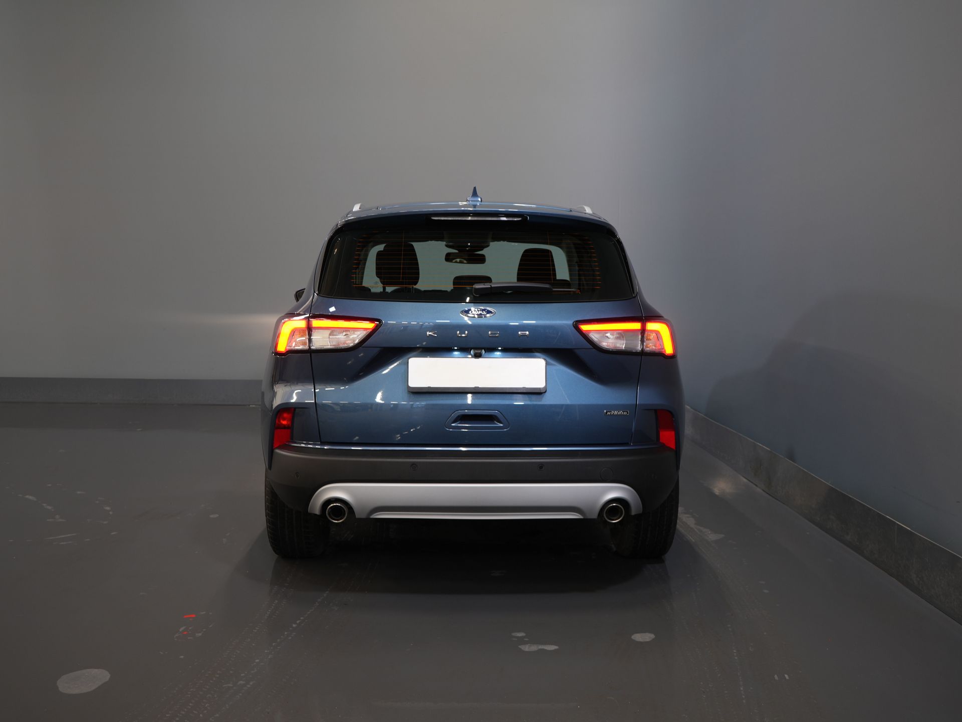 Ford Kuga SUV 2.5 PHEV 225 KM Titanium Navi/ Carplay/ Podgrzewane fotele/ Podgrzewana kierownica/ Kamera/ PDC/ Klimatyzacja