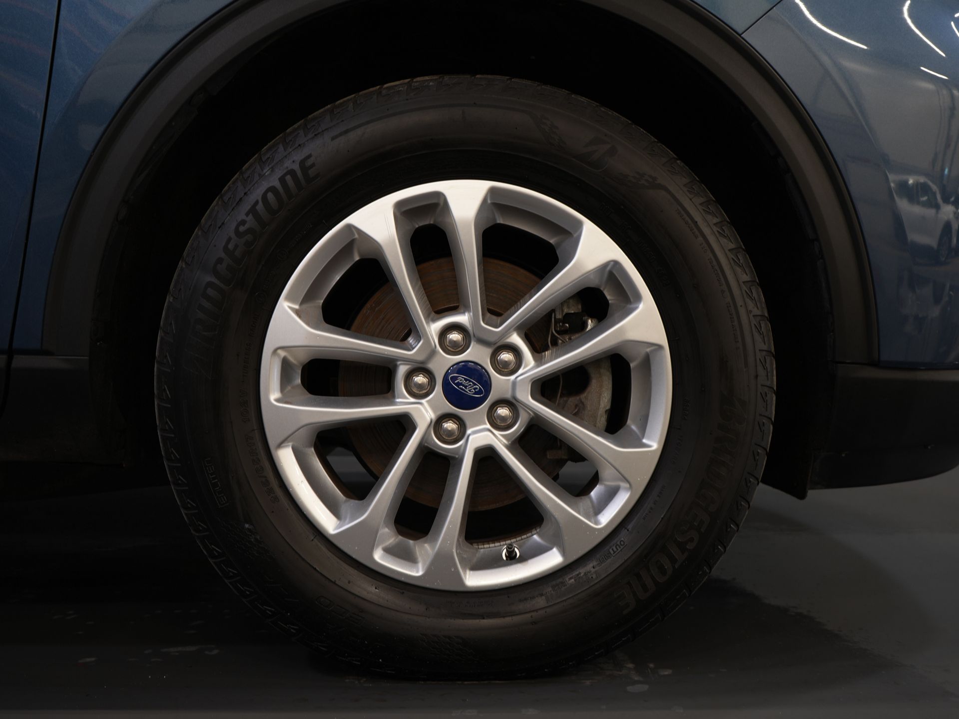 Ford Kuga SUV 2.5 PHEV 225 KM Titanium Navi/ Carplay/ Podgrzewane fotele/ Podgrzewana kierownica/ Kamera/ PDC/ Klimatyzacja